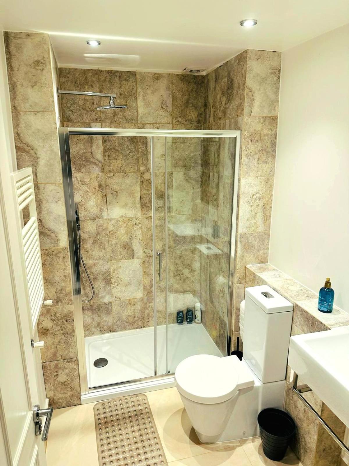 Delightful By Kensington & Chelsea Desirable Locations W8 Sw Apartamento Londres