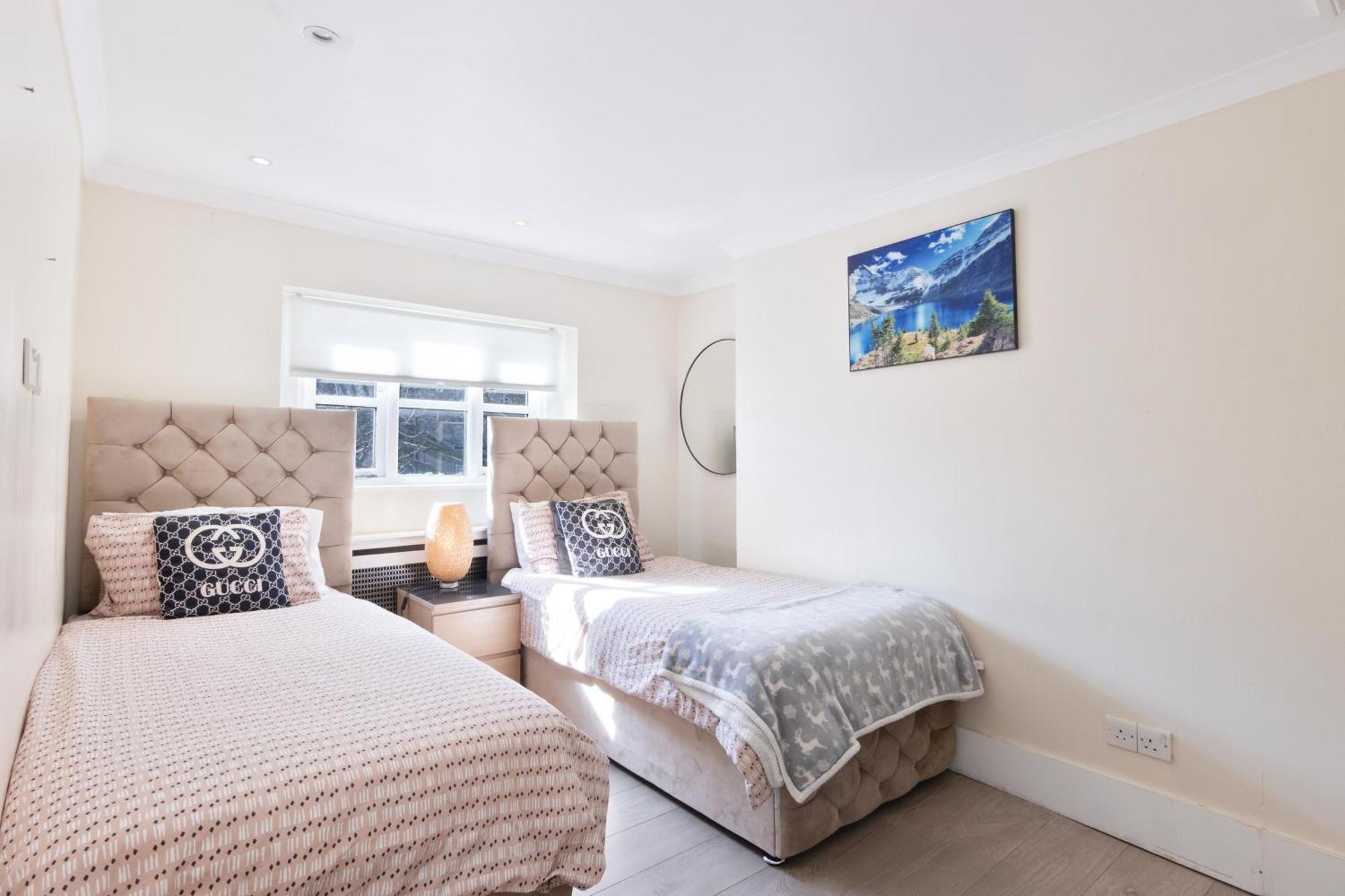 Apartment Gucci Flat In Knightsbridge *