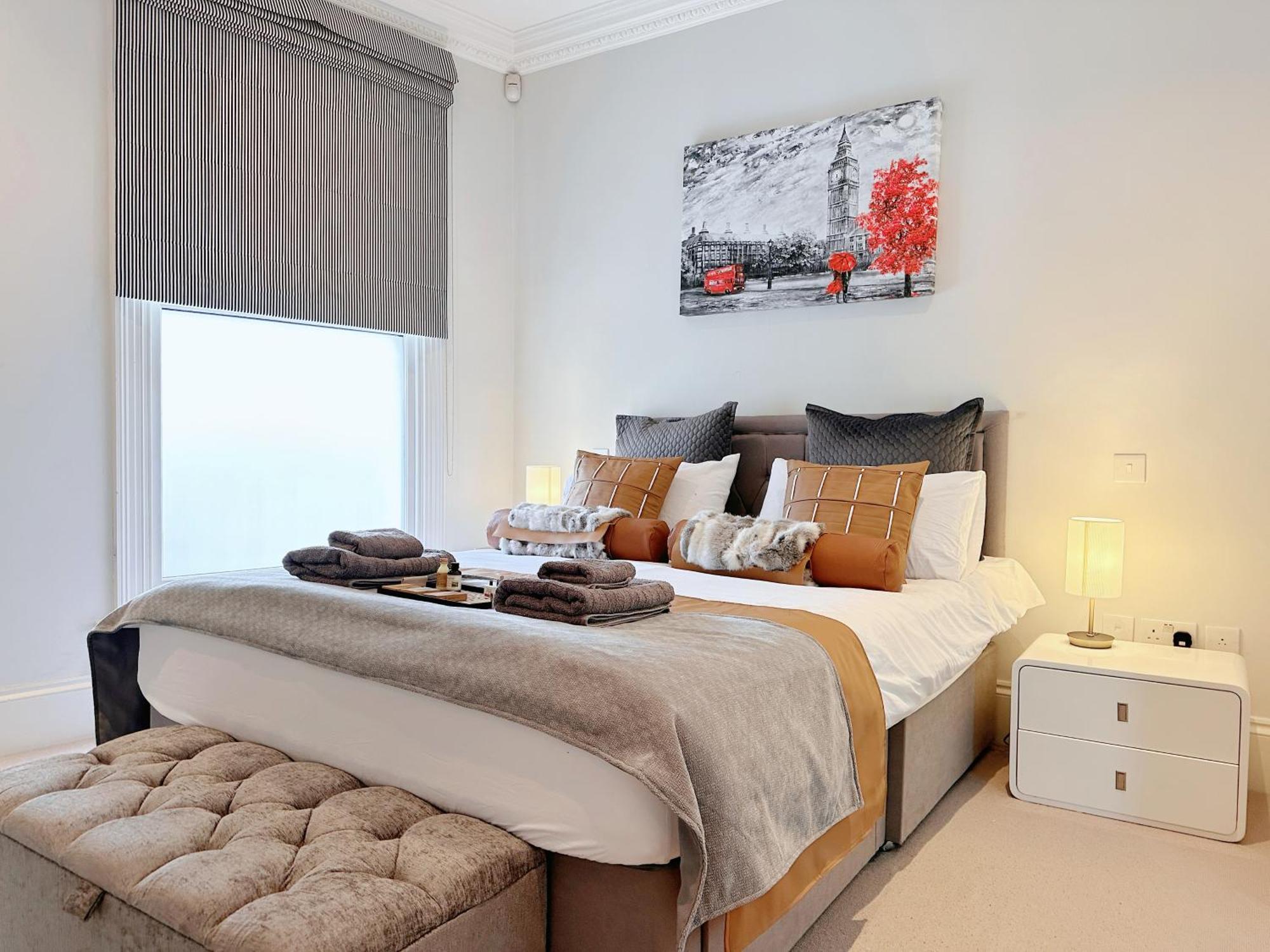 Spacious And Cosy 3brs 5f House In Heart Of *
