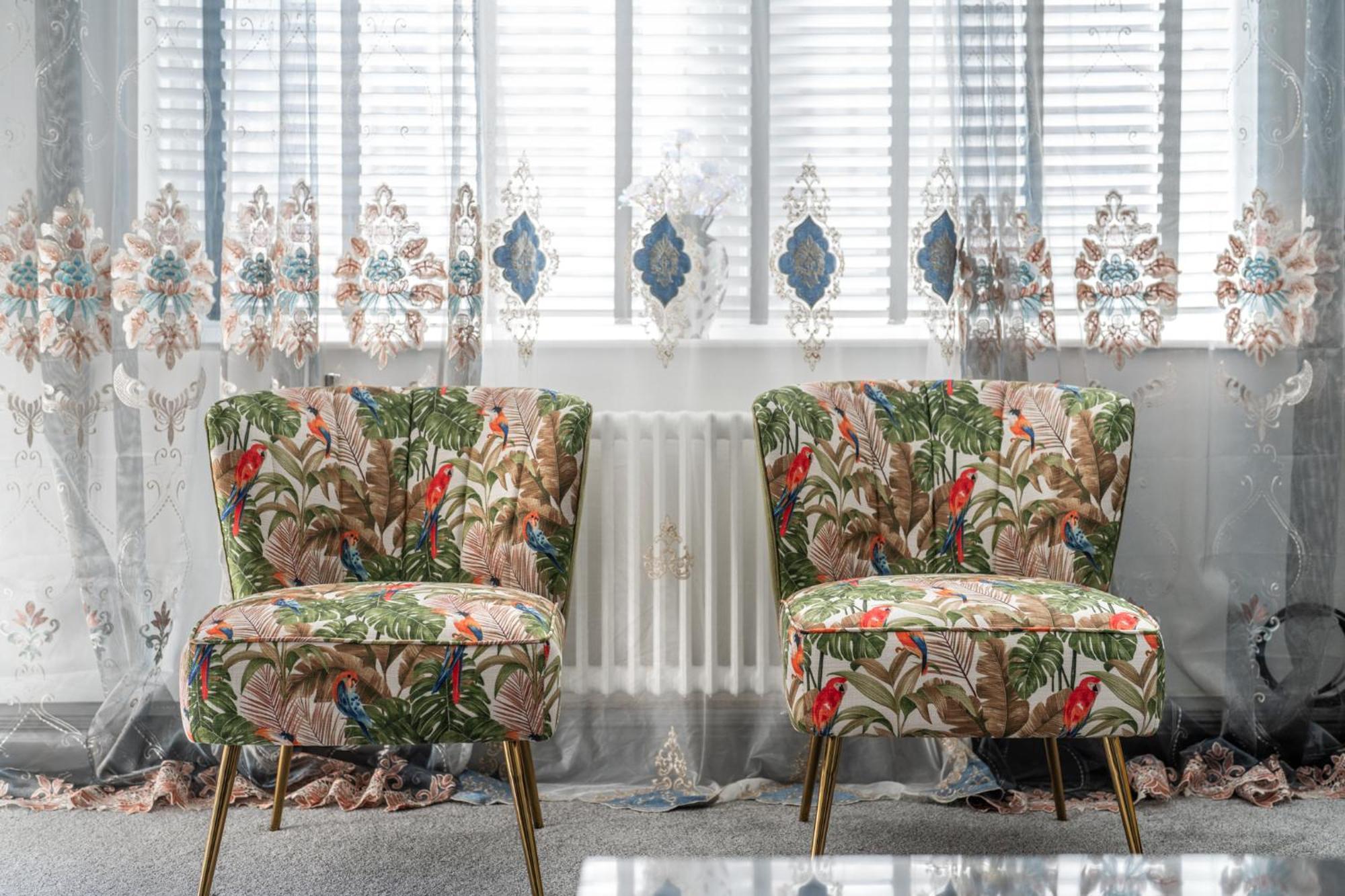Posh With Terrace Over Harrods * London