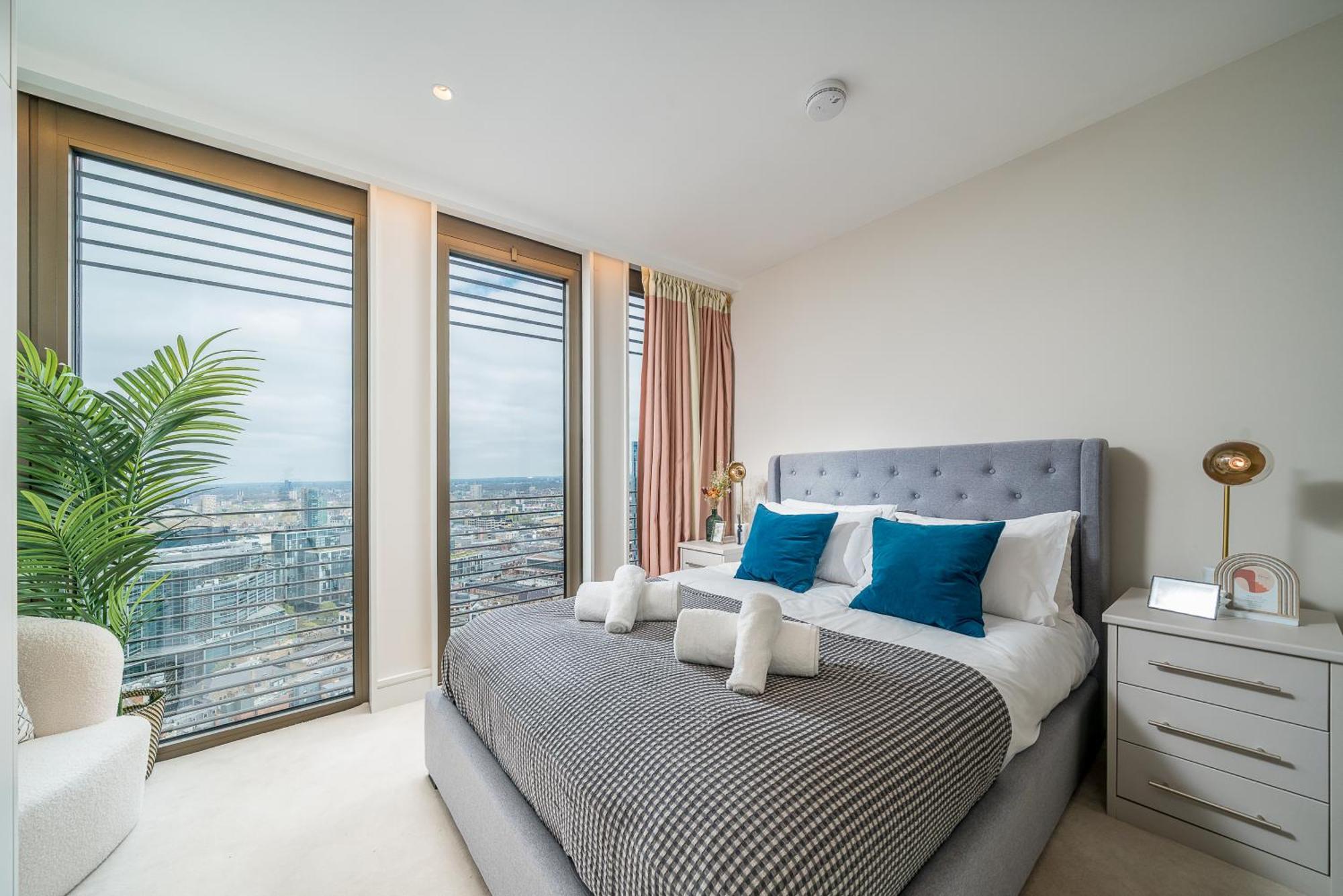 View Penthouse Of Near Liverpool St Apartment London