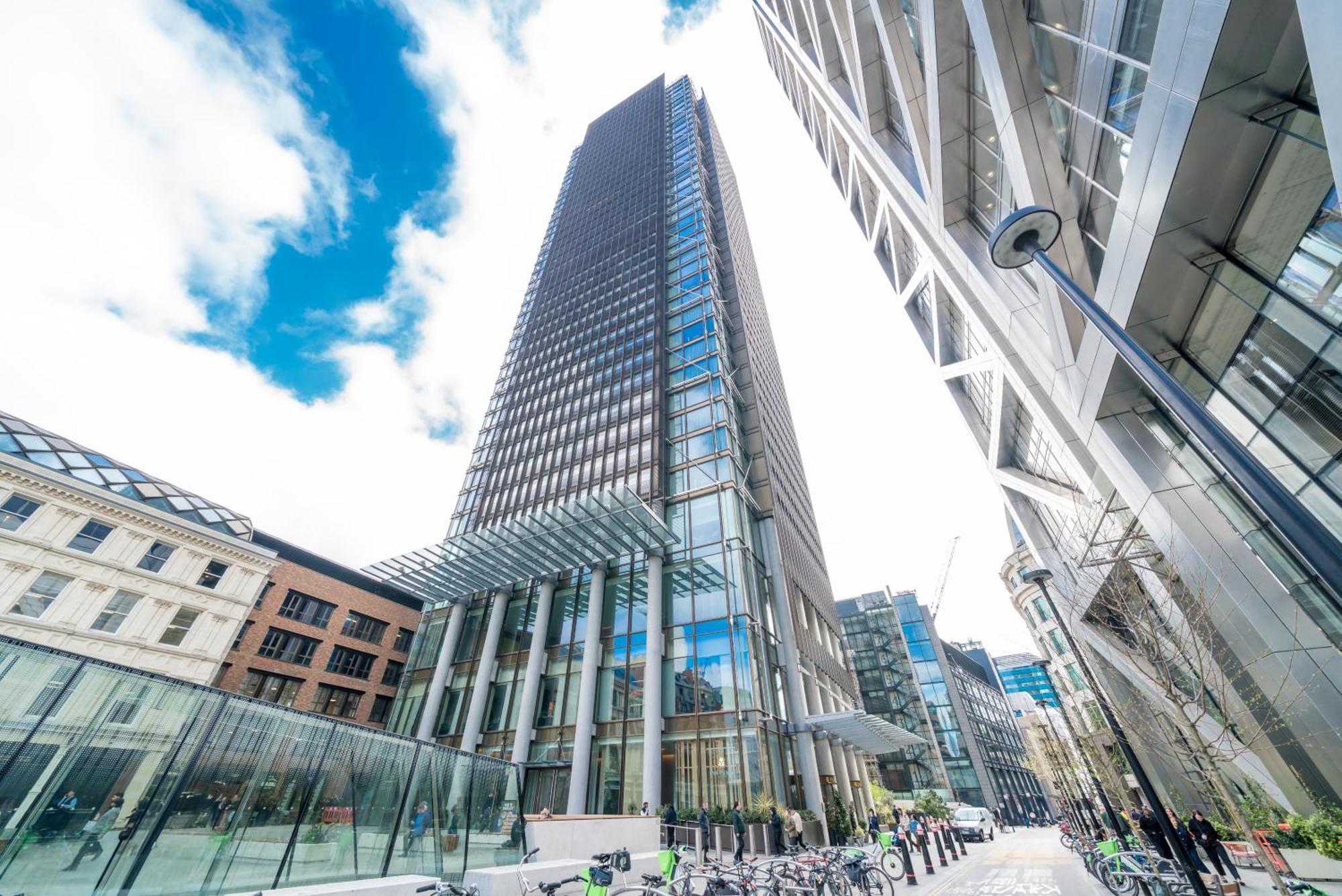 View Penthouse Of Near Liverpool St *