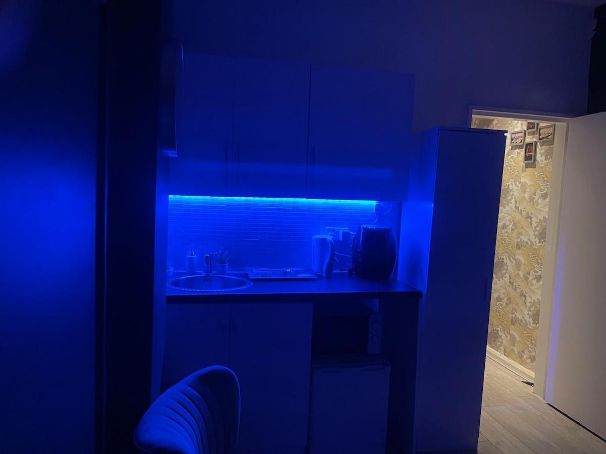 Modern Flat * London