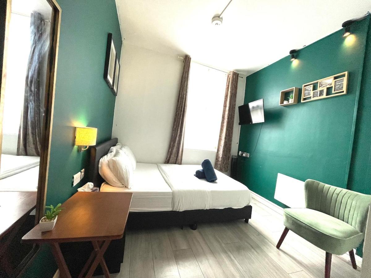 Apartment Modern Flat London