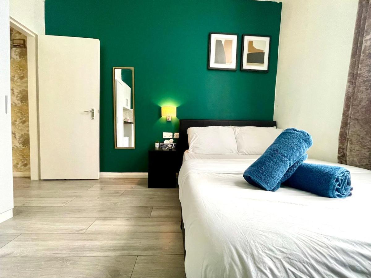 Modern Flat Apartment *