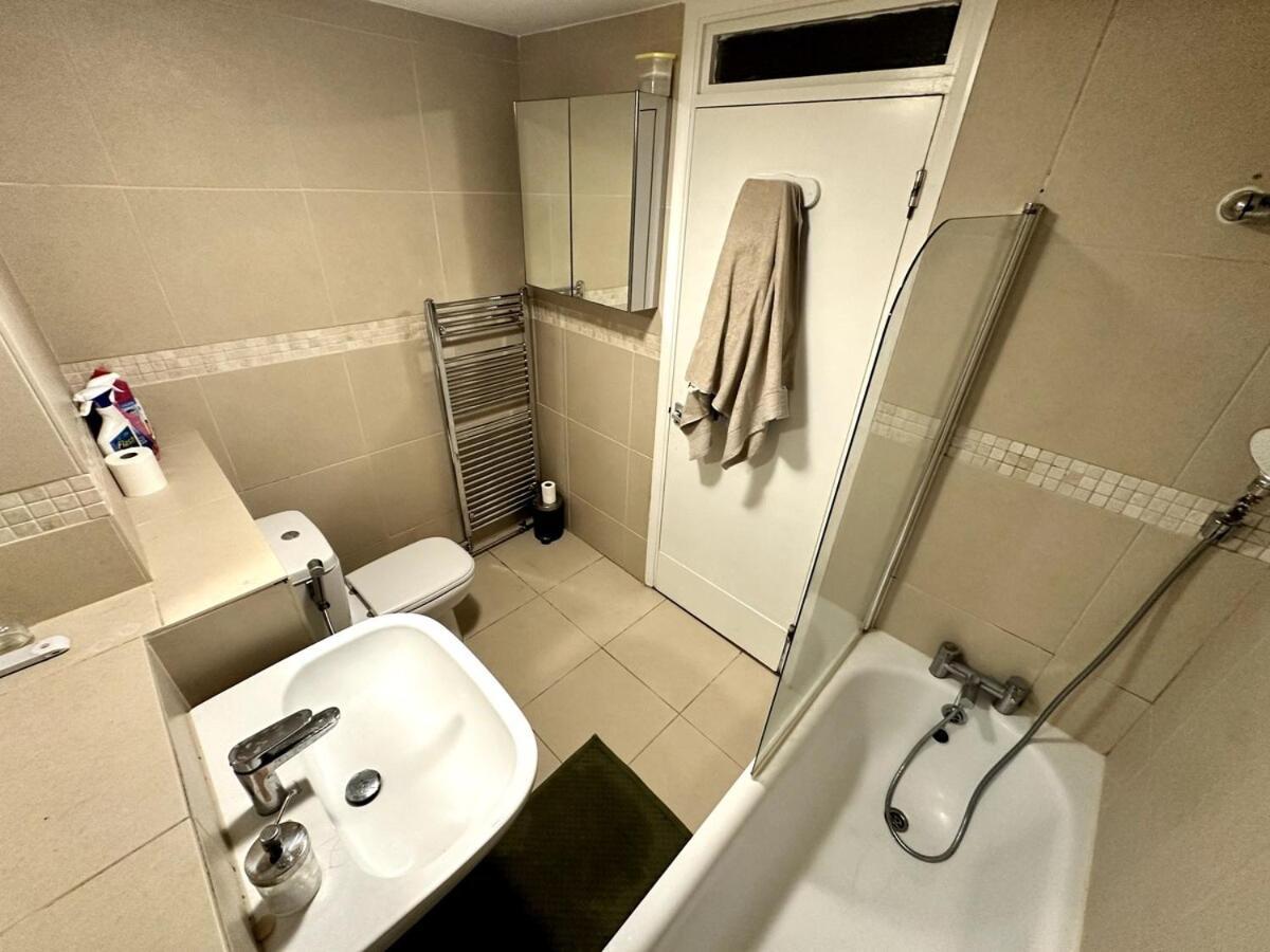Apartamento Quiet Two-bedroom Flat In Chiswick Londres