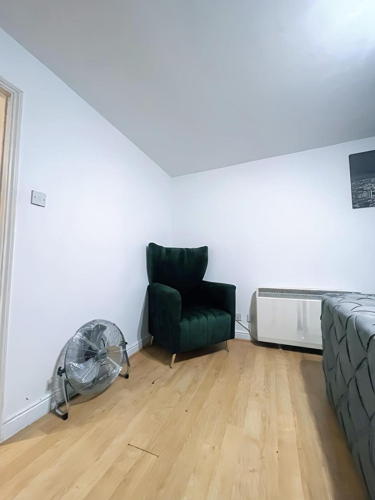 Modern Riverside 2bedroom Sleeps 4 Woolwich Greater * London