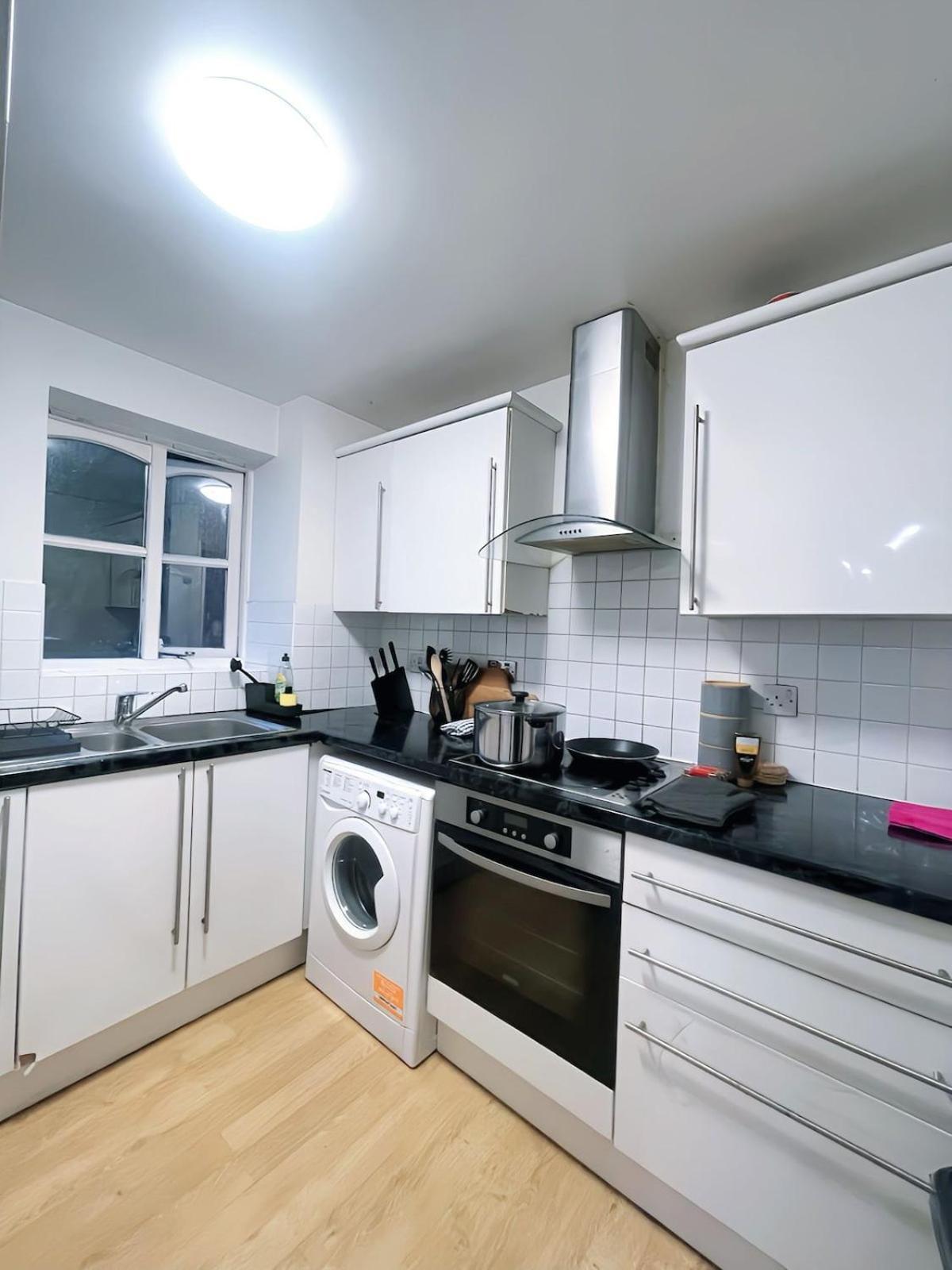 Modern Riverside 2bedroom Sleeps 4 Woolwich Greater London