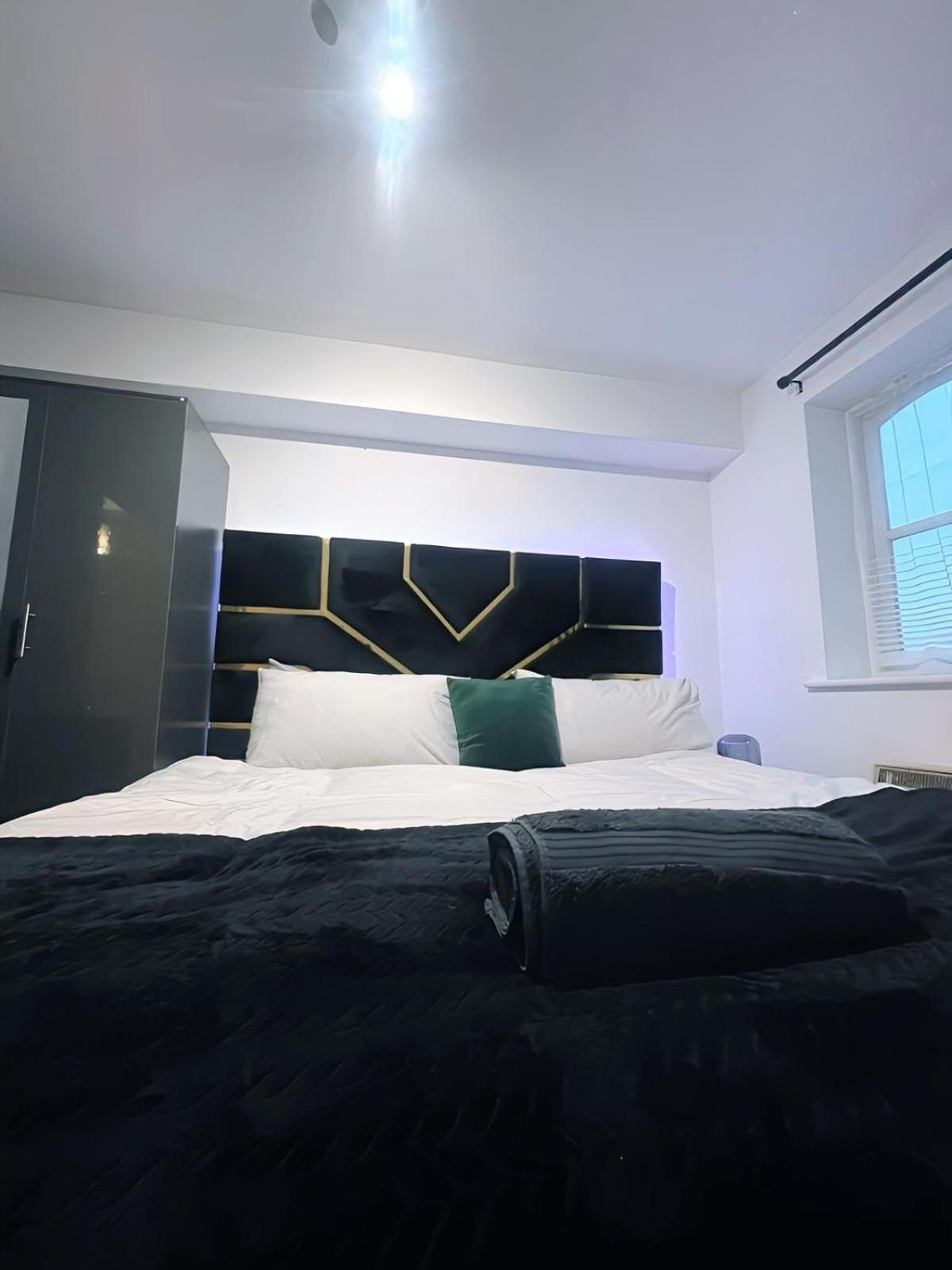 Modern Riverside 2bedroom Sleeps 4 Woolwich Greater Apartment