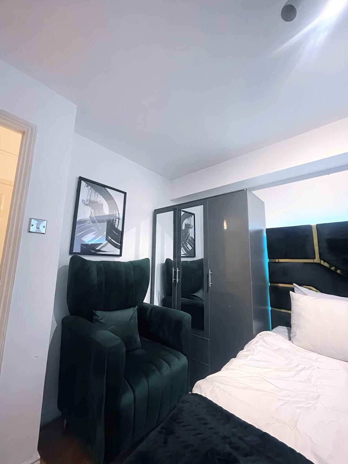 Modern Riverside 2bedroom Sleeps 4 Woolwich Greater * London