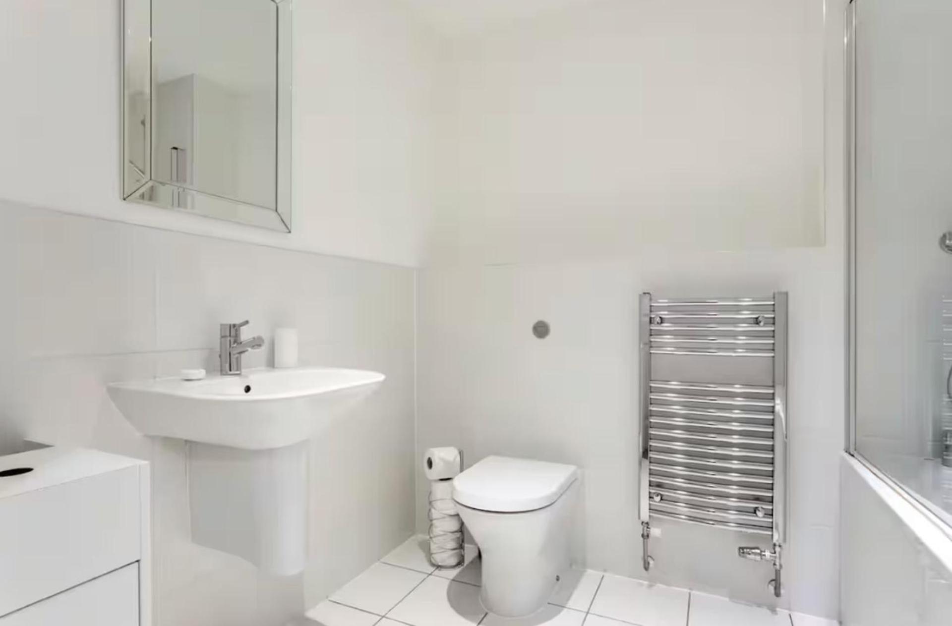 Apartmentsleeps3-balcony-near Canarywharf-gym * London