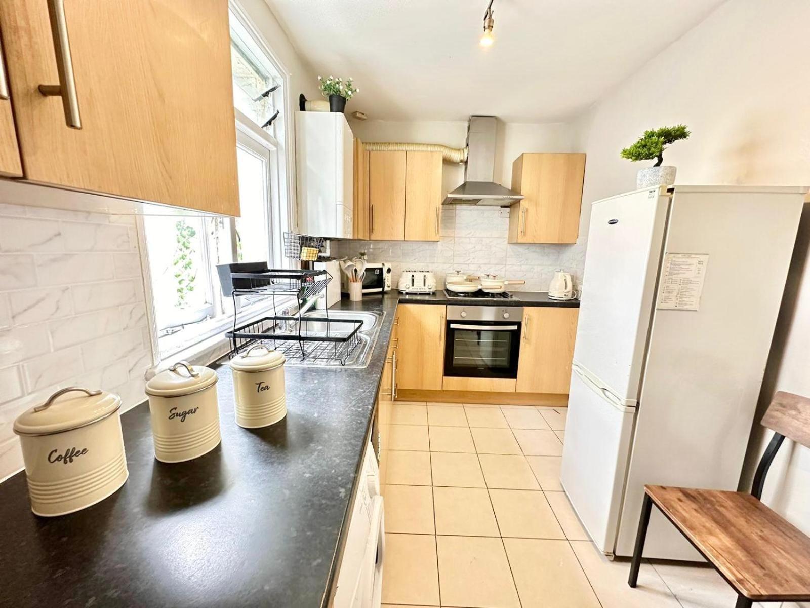 Apartment Bayswater Cosy 2 Bedroom *