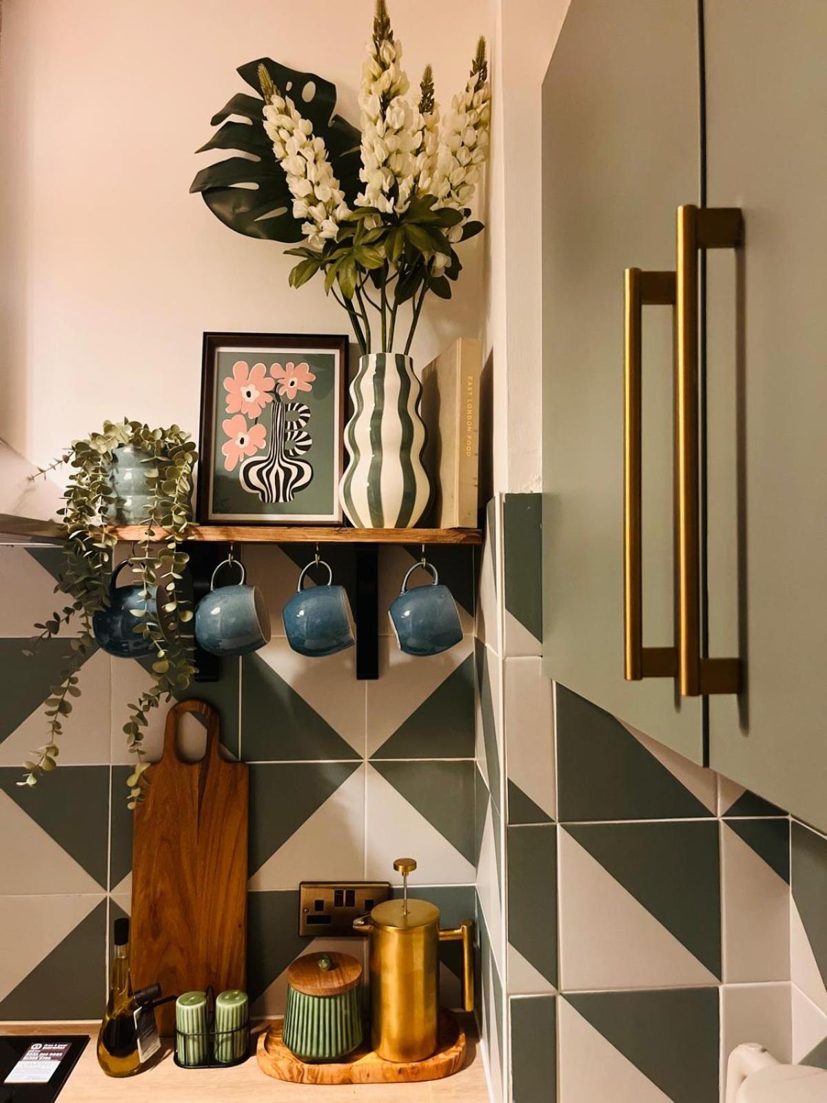 Stylish 1-bed Spitalfields - Sleeps 4 -zone 1 Appartement Londen