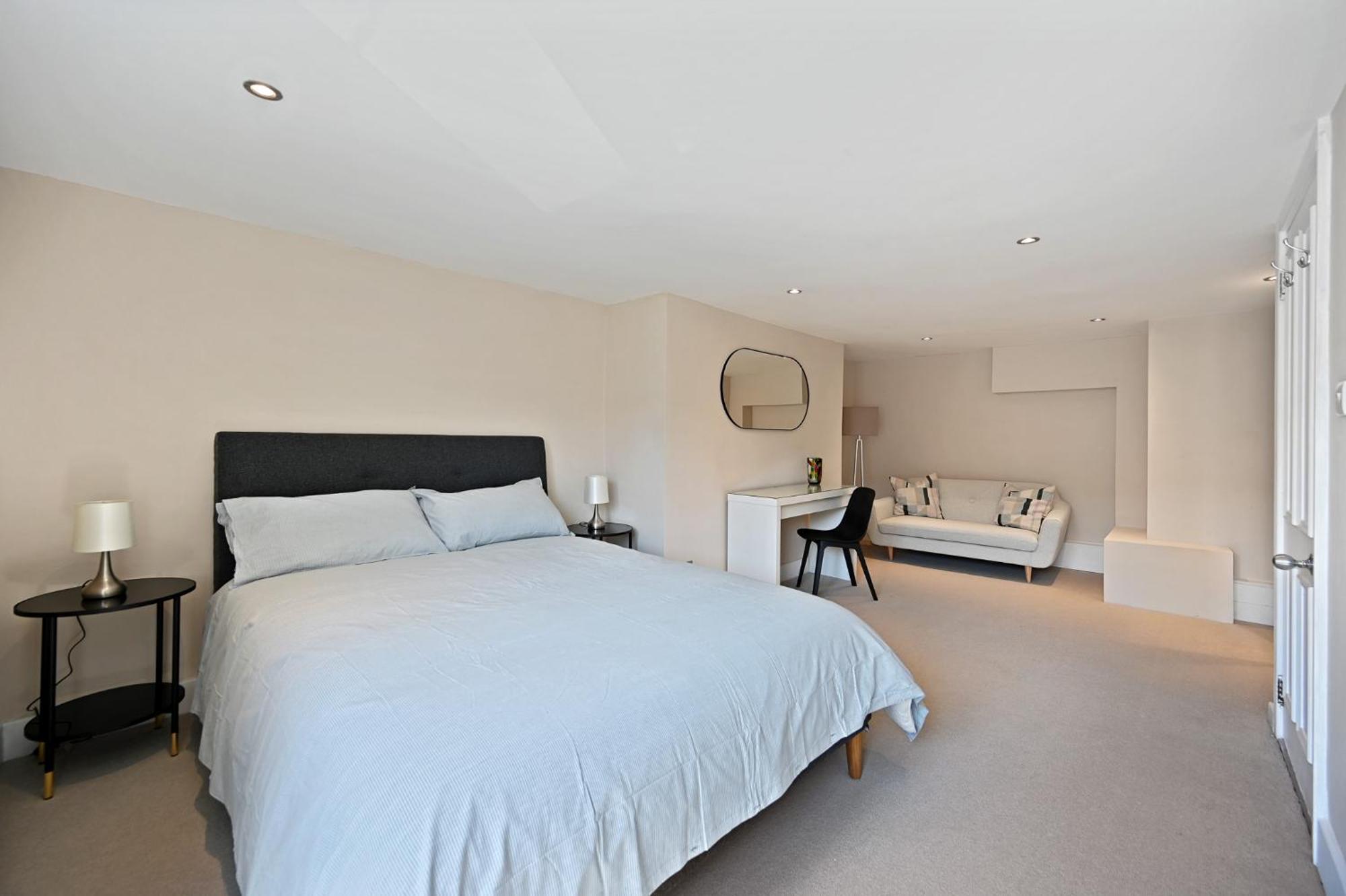 Cosy Flat In Mayfair London