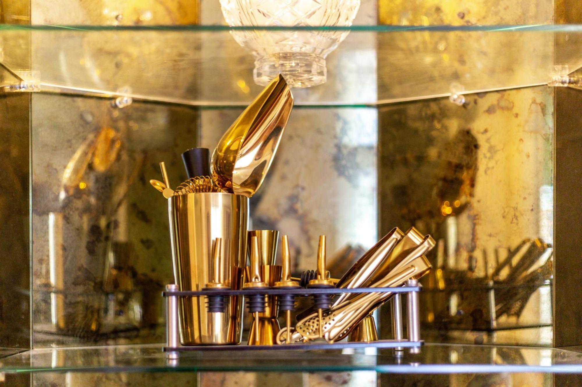 Ultra Luxury 4 Bedroom 3 Bathroom Knightsbridge Next To Harrods Apartment London