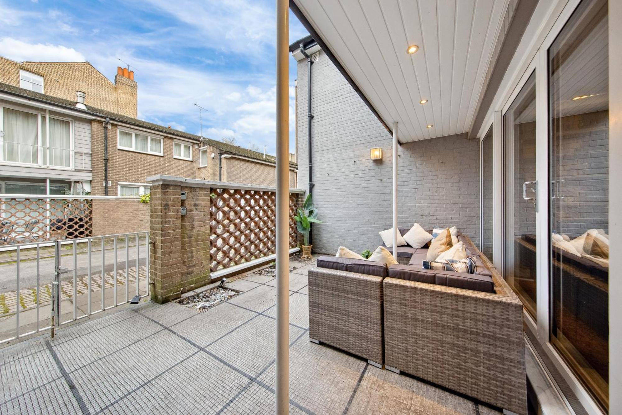 Apartment Ultra Luxury 4 Bedroom 3 Bathroom Knightsbridge Next To Harrods London