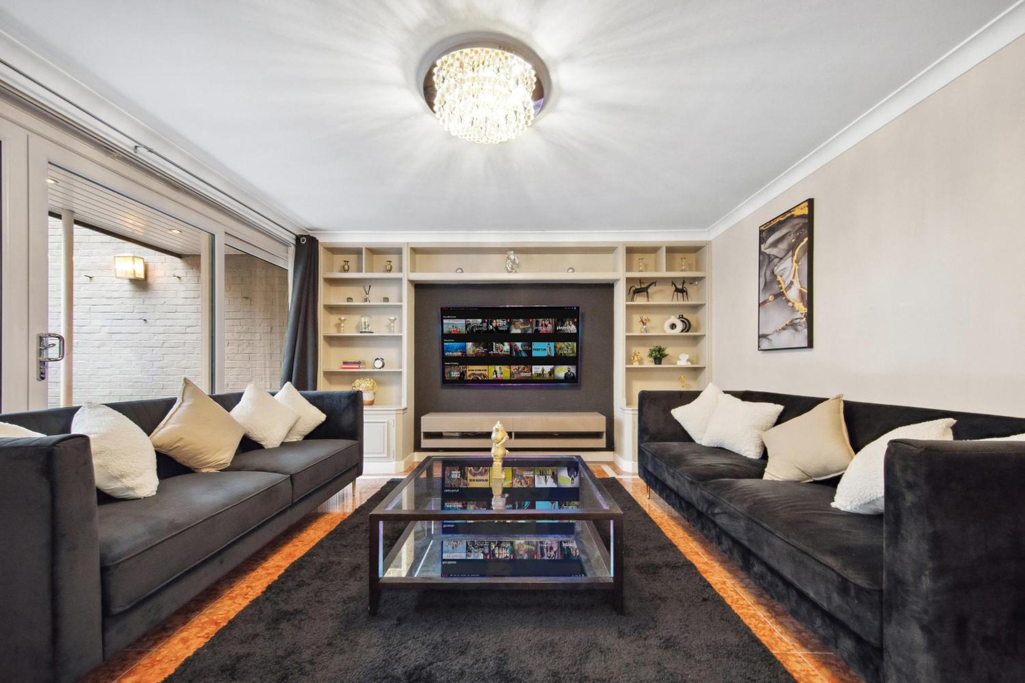 Apartment Ultra Luxury 4 Bedroom 3 Bathroom Knightsbridge Next To Harrods London