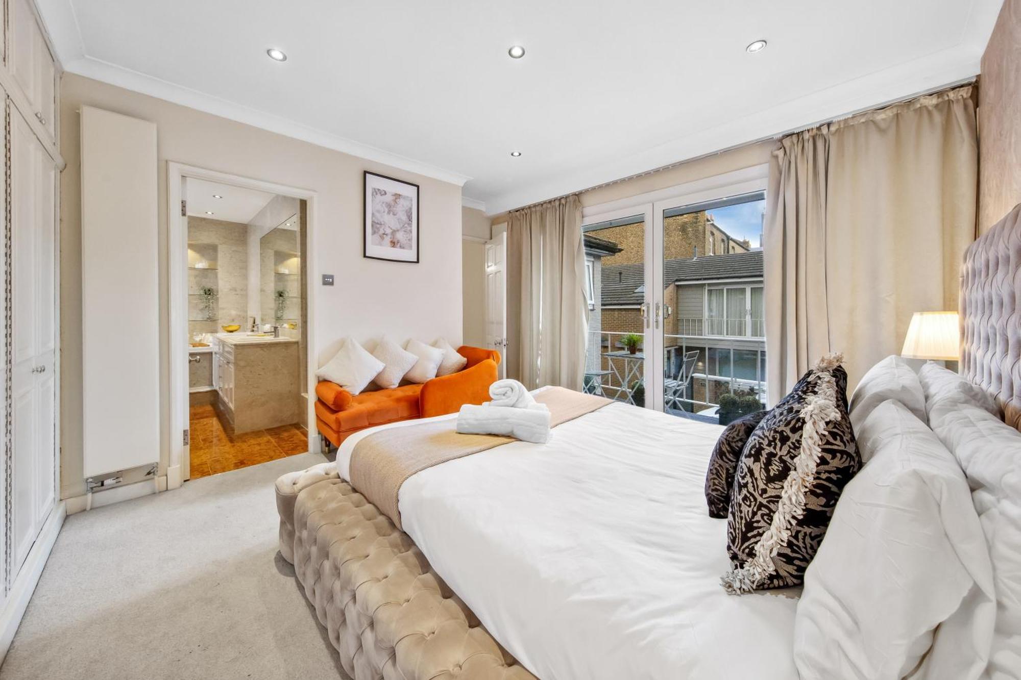 Apartment Ultra Luxury 4 Bedroom 3 Bathroom Knightsbridge Next To Harrods London