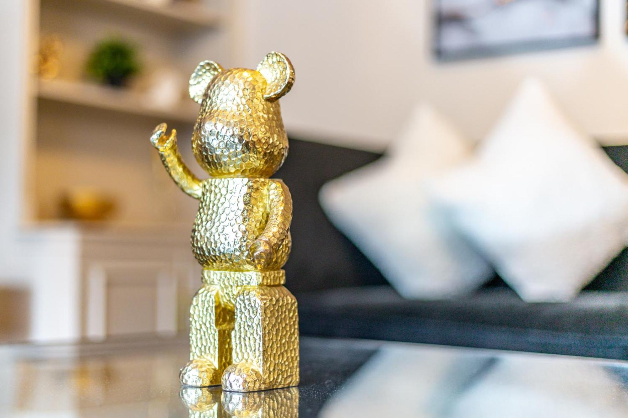 Ultra Luxury 4 Bedroom 3 Bathroom Knightsbridge Next To Harrods Apartment *