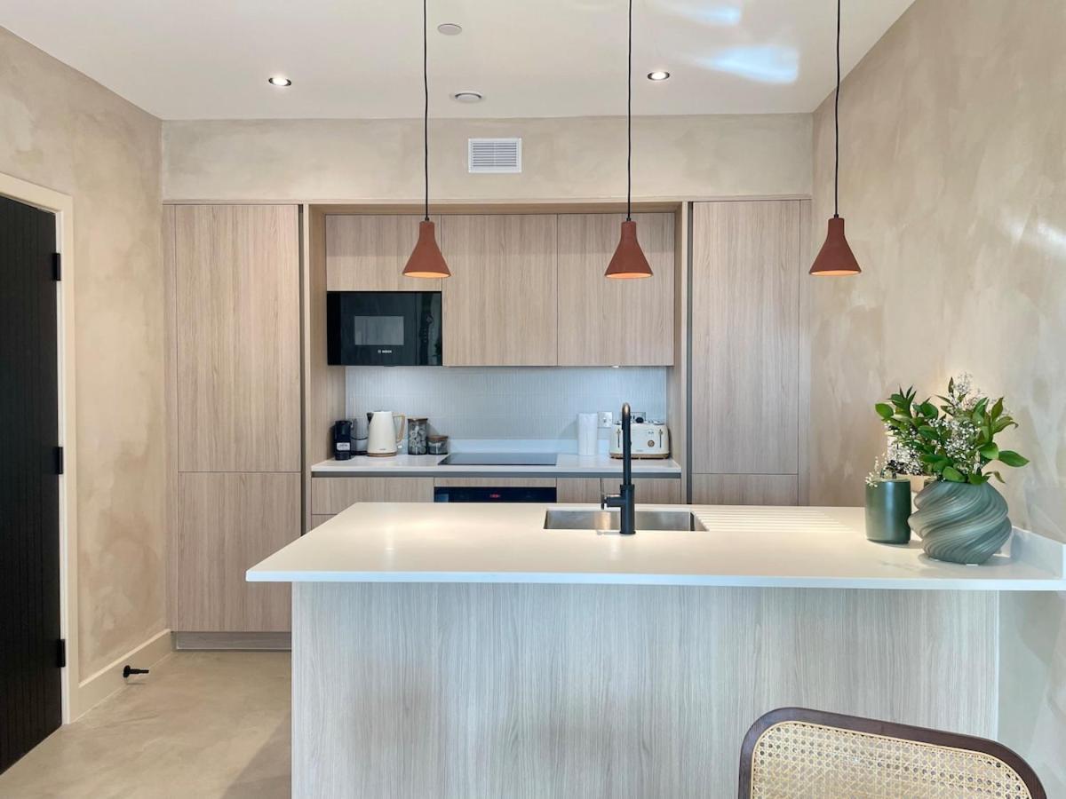 Penthouse Peaceful 2 Bed Fulham West Kensington Apartment