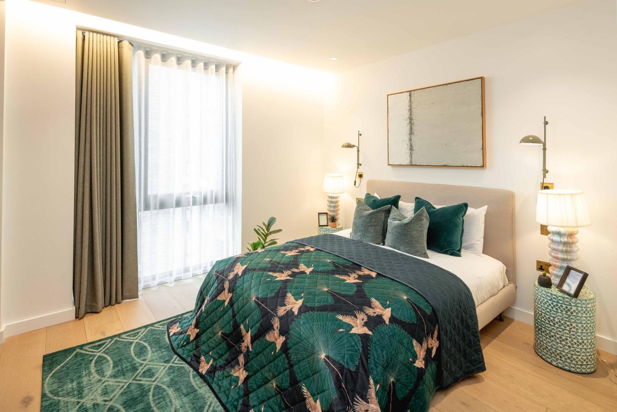 Sunrise View Luxury With Balcony And Elevator Apartment