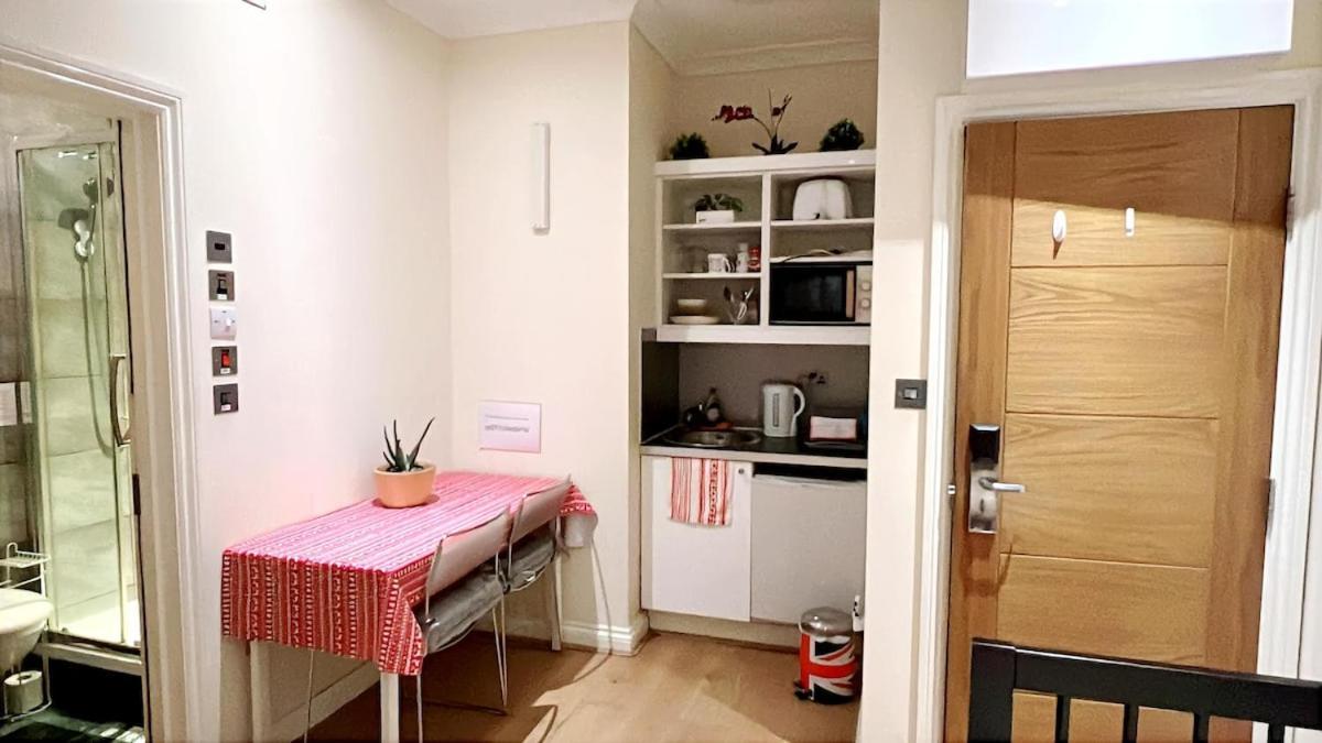 301 Self Contained In Heart Of London