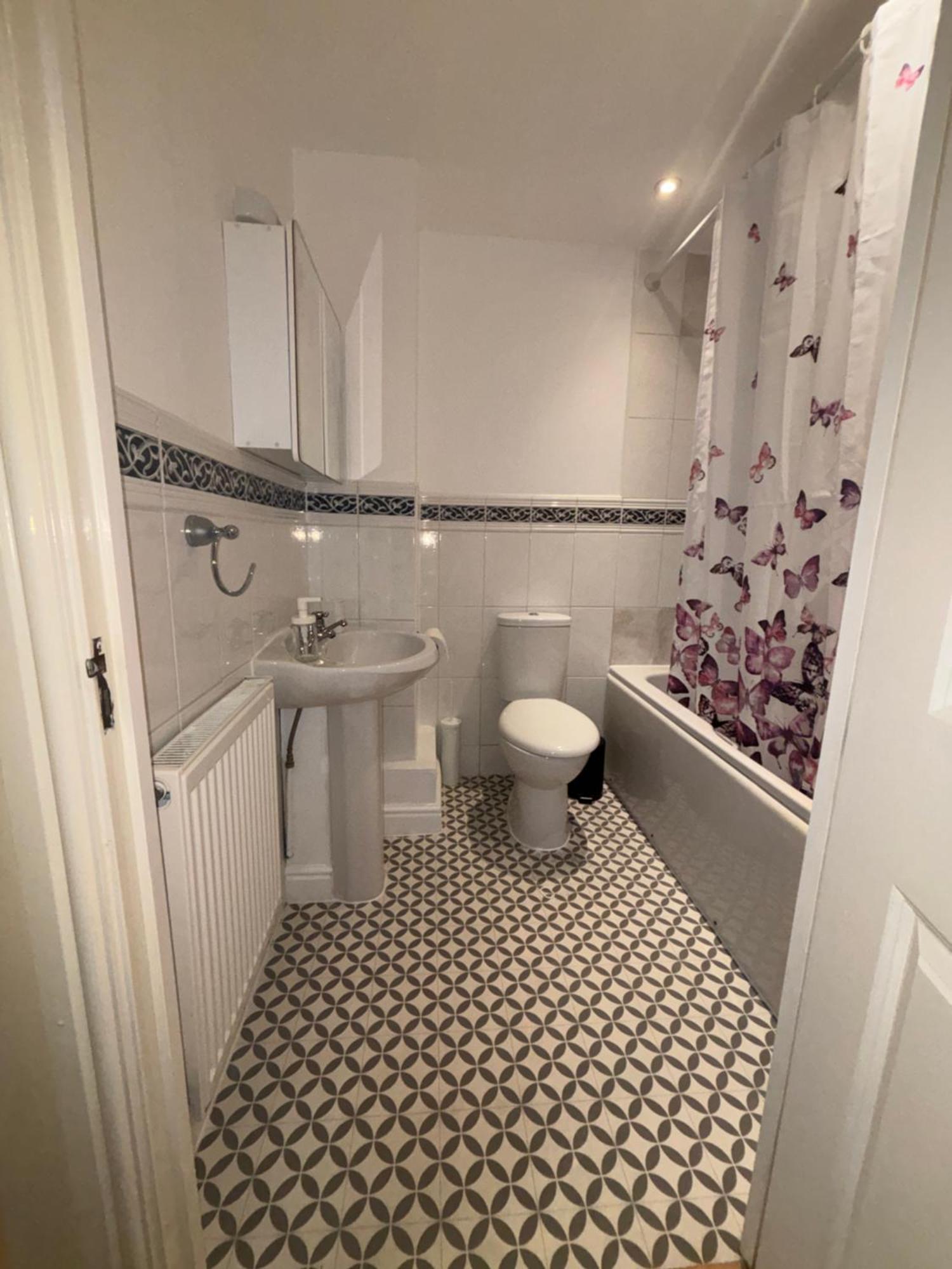 Apartment 2-bedroom Flat, South Wimbledon