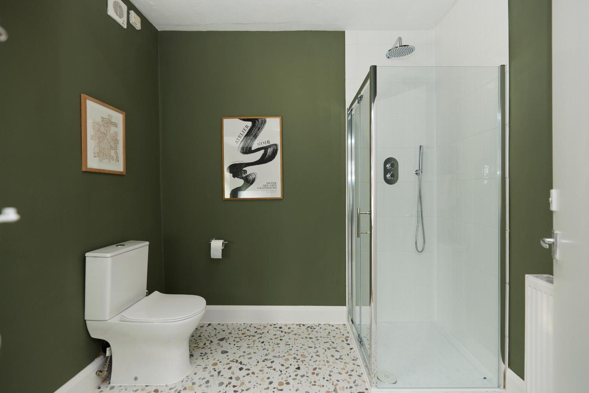 The Randall Retreat - Spacious 4bdr With Garden Apartment *