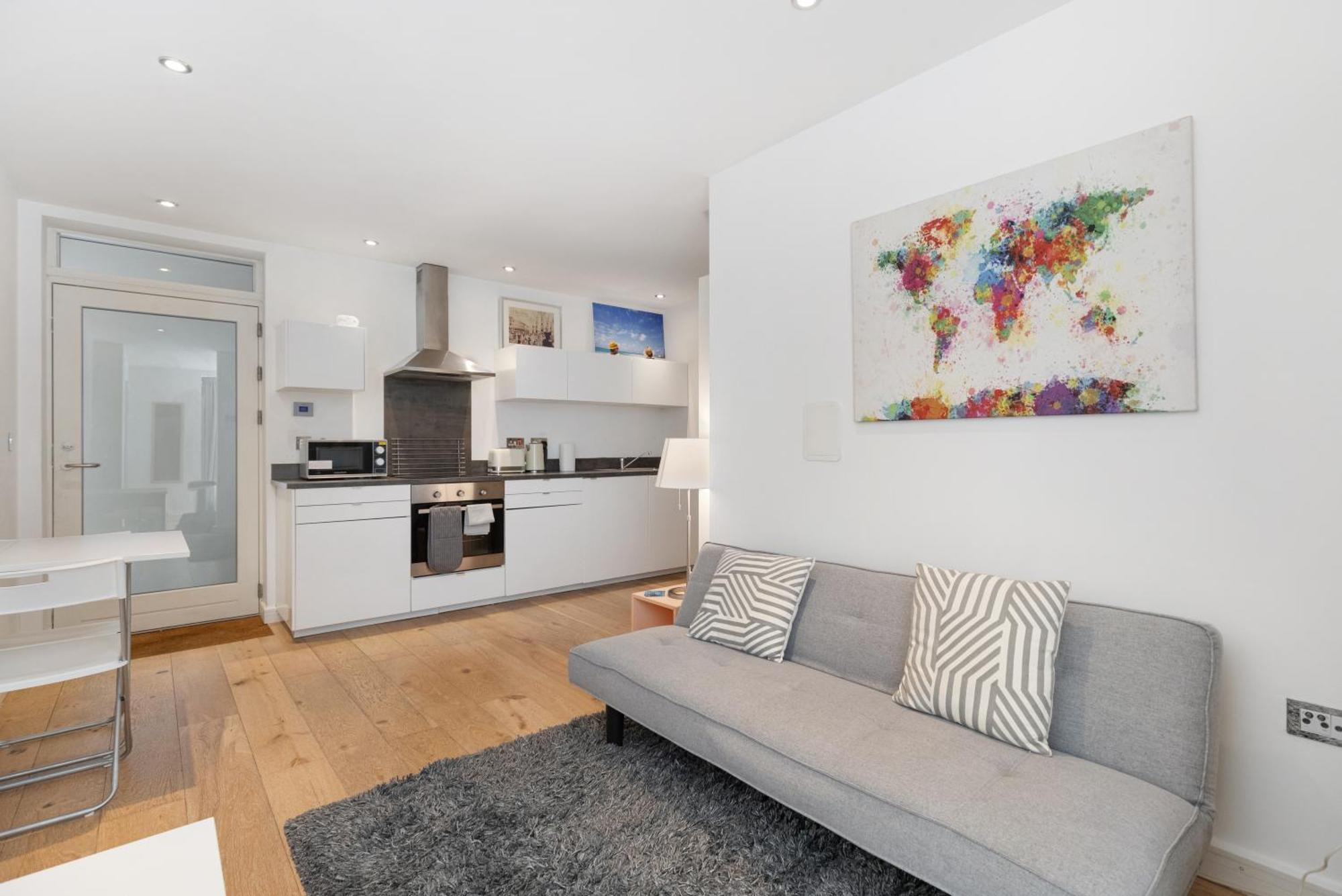 Hansford Apartment