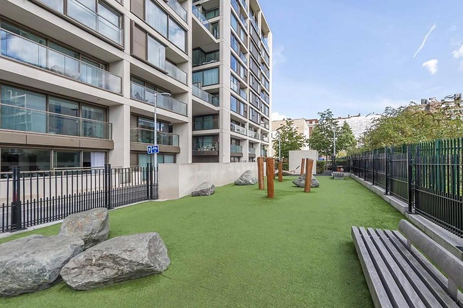 Blueground Kensington Blcny Ideal For Students Lon-152 * London
