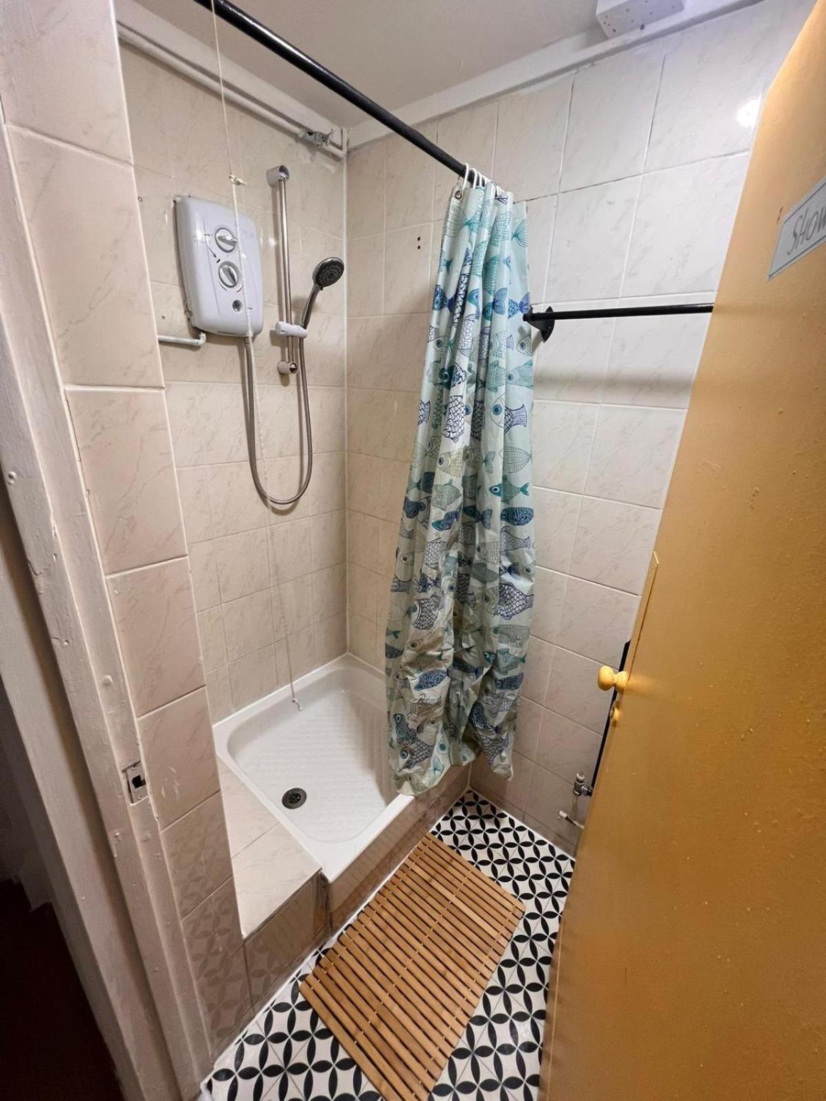 Guest house E2 *