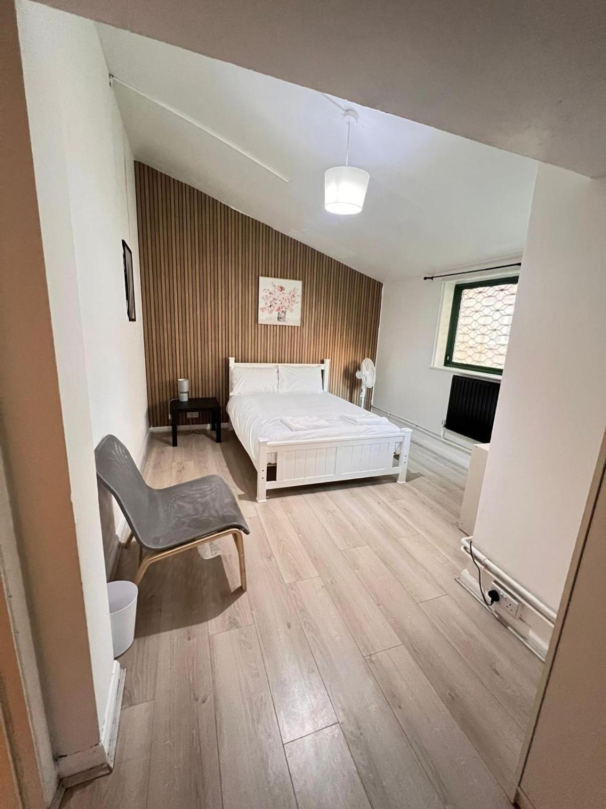Guest house E2 London