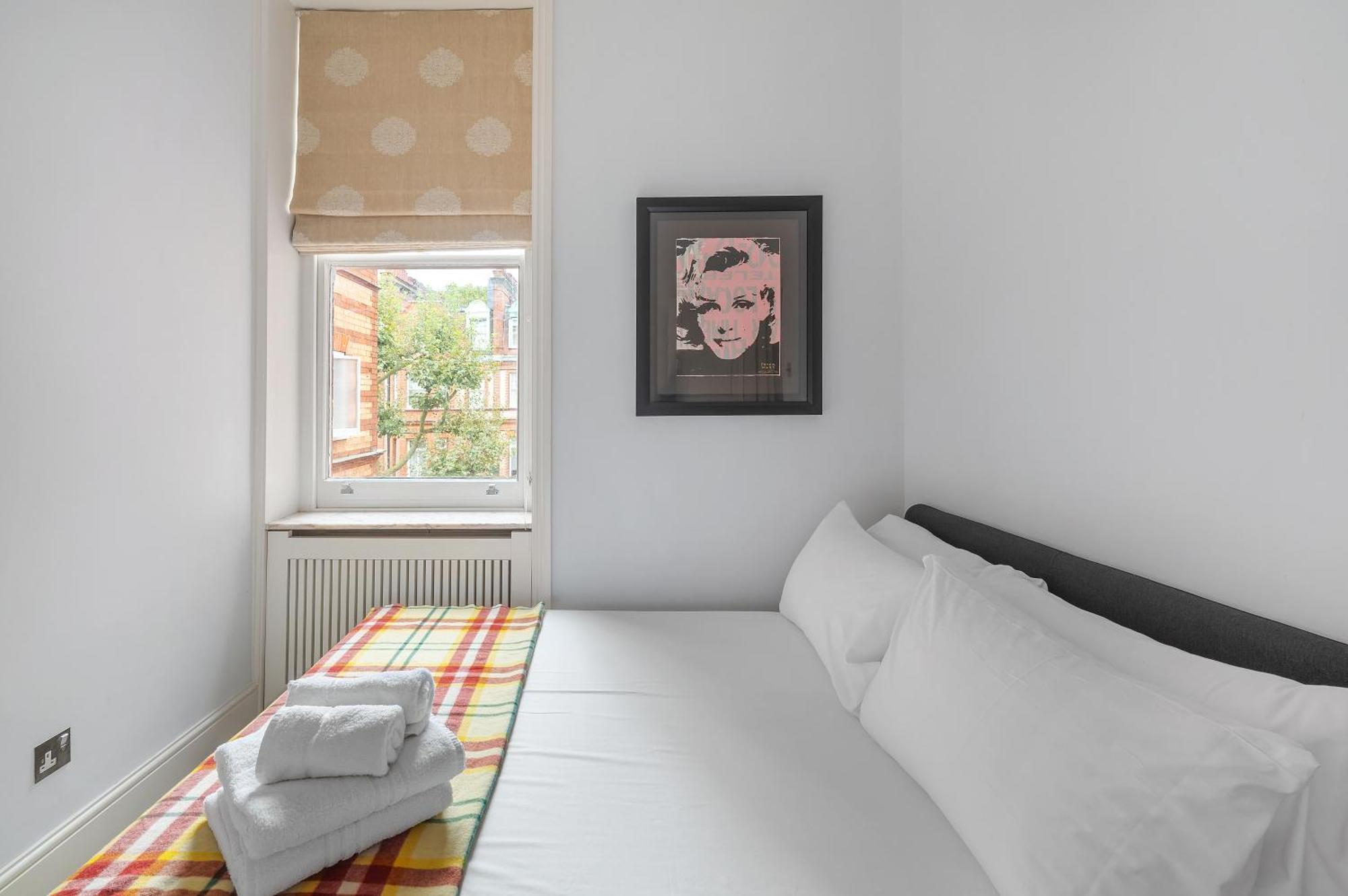 Casa Italia Near Sloane Square, Harrods And Kings Road - Washing Machine & Wifi Apartment