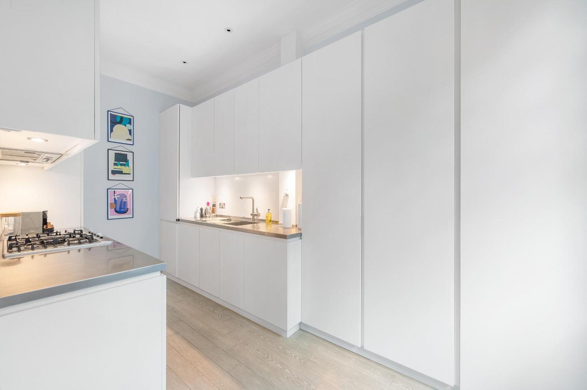 Casa Italia Near Sloane Square, Harrods And Kings Road - Washing Machine & Wifi * London