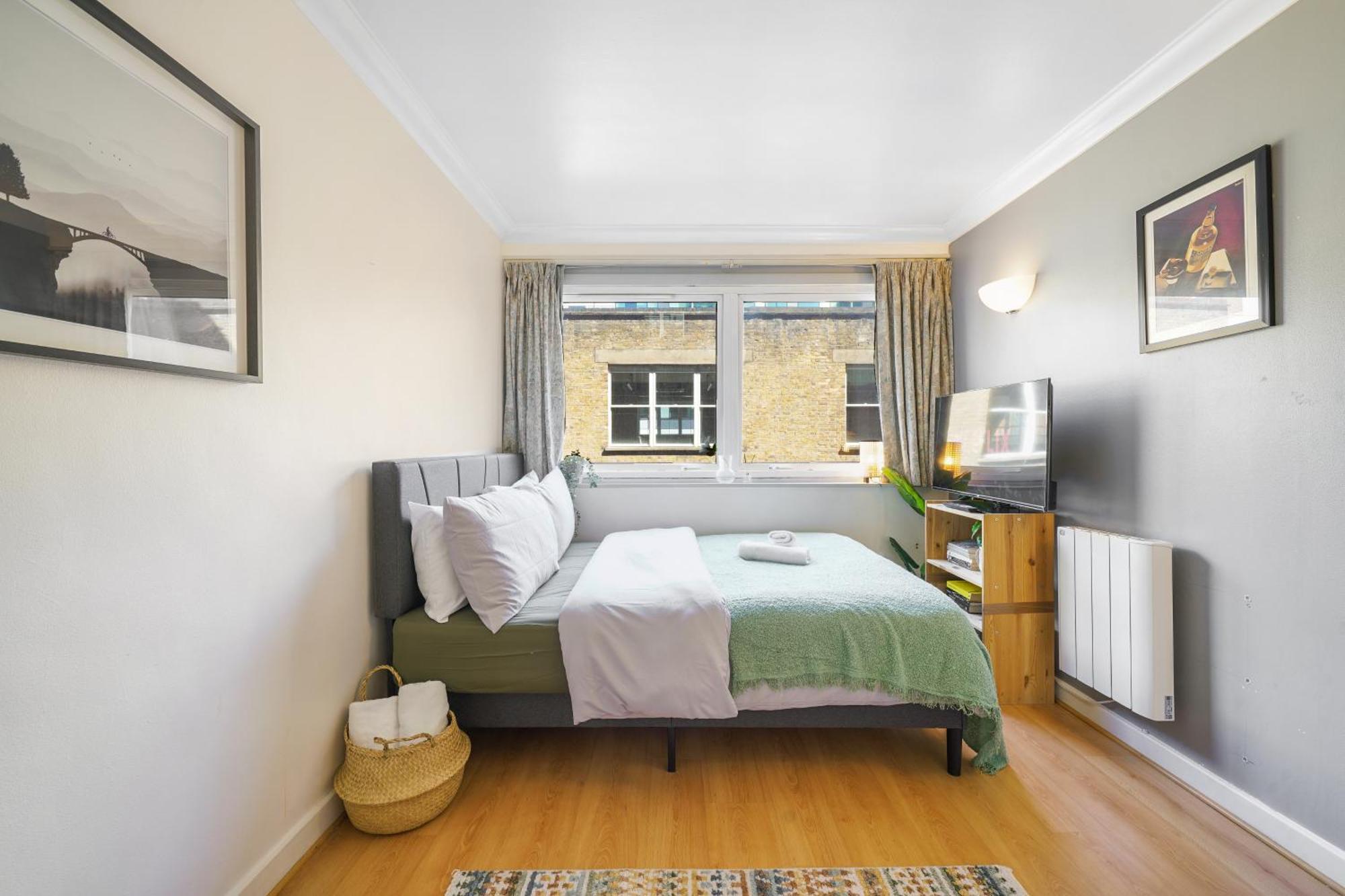 Fitzrovia - Walk To Soho & West End Apartment