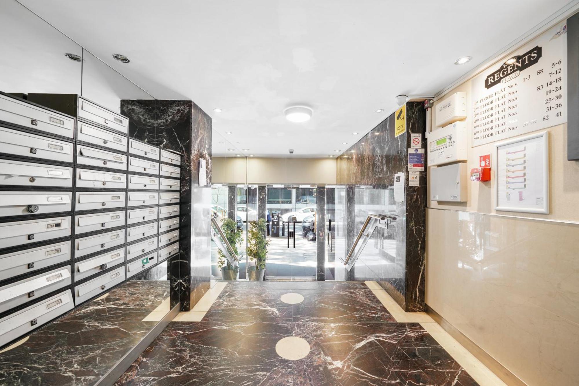 Fitzrovia - Walk To Soho & West End Apartment
