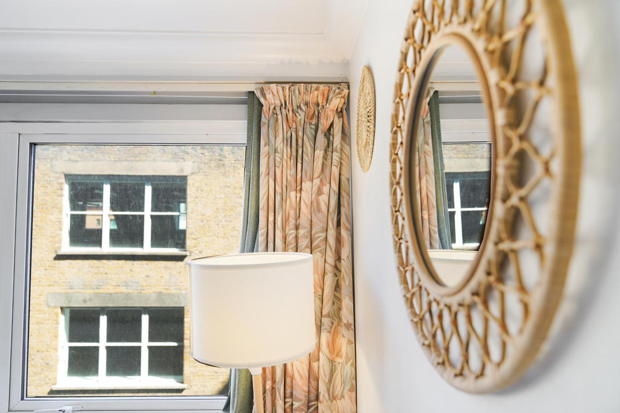 Fitzrovia - Walk To Soho & West End London