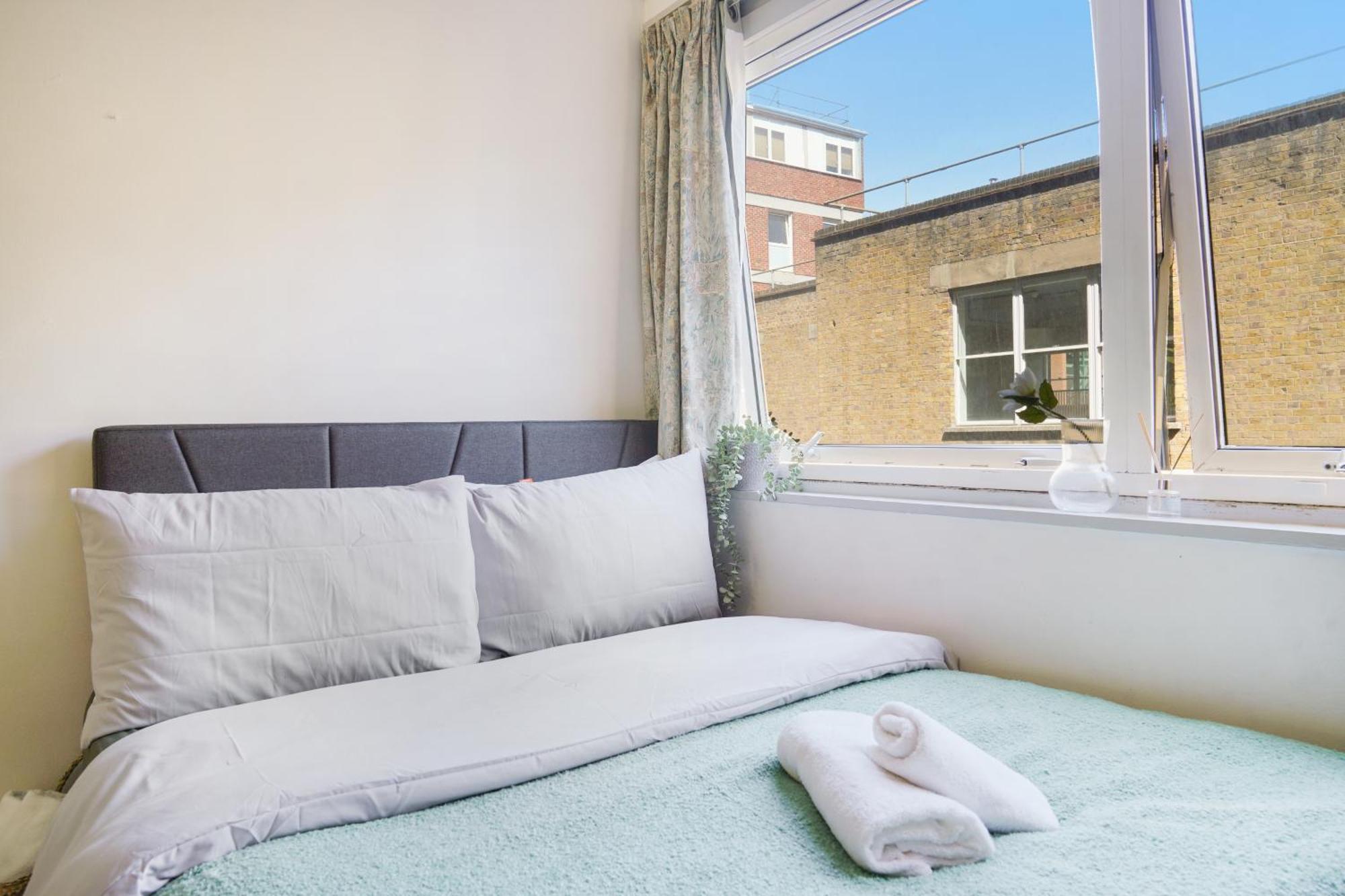 Fitzrovia - Walk To Soho & West End Apartment London