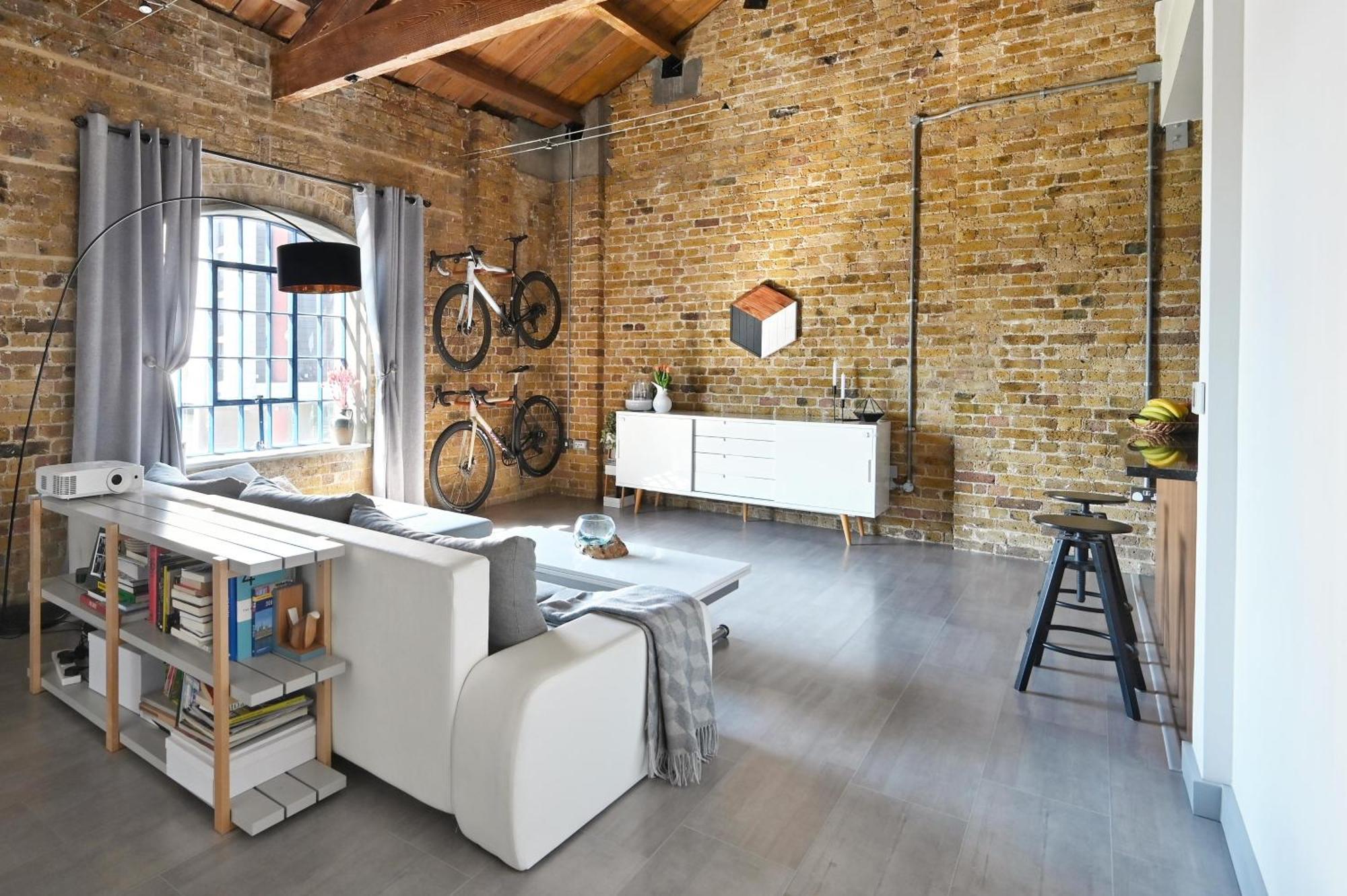 Luxurious Docklands Loft - Steps Away From Excel & Dlr - Free Parking Apartment London
