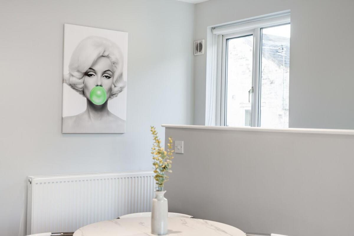 Apartment Luxury Tottenham Stadium Retreat - 2 Minute Walk To Stadium *