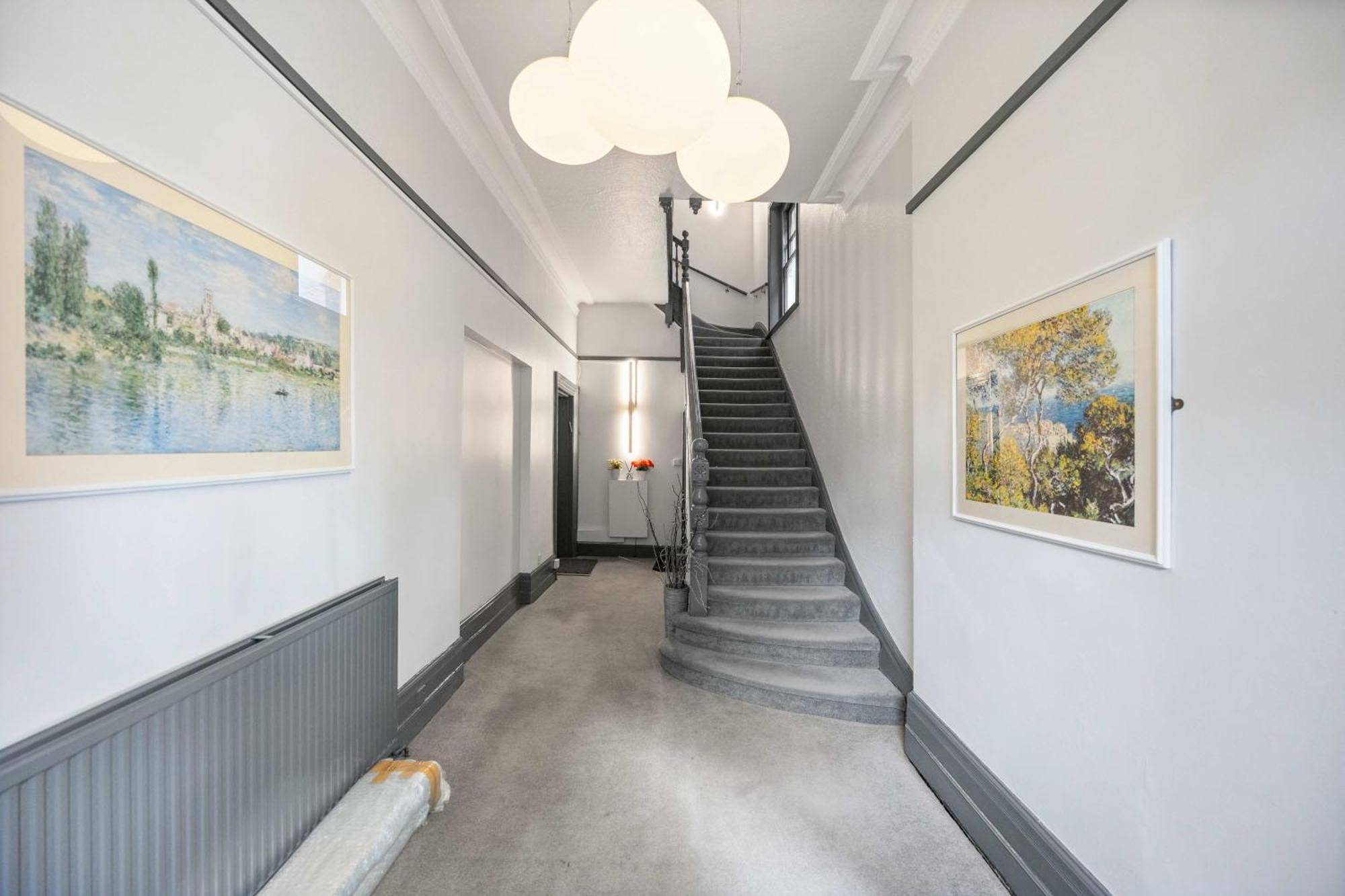 Belsize Park Apartment