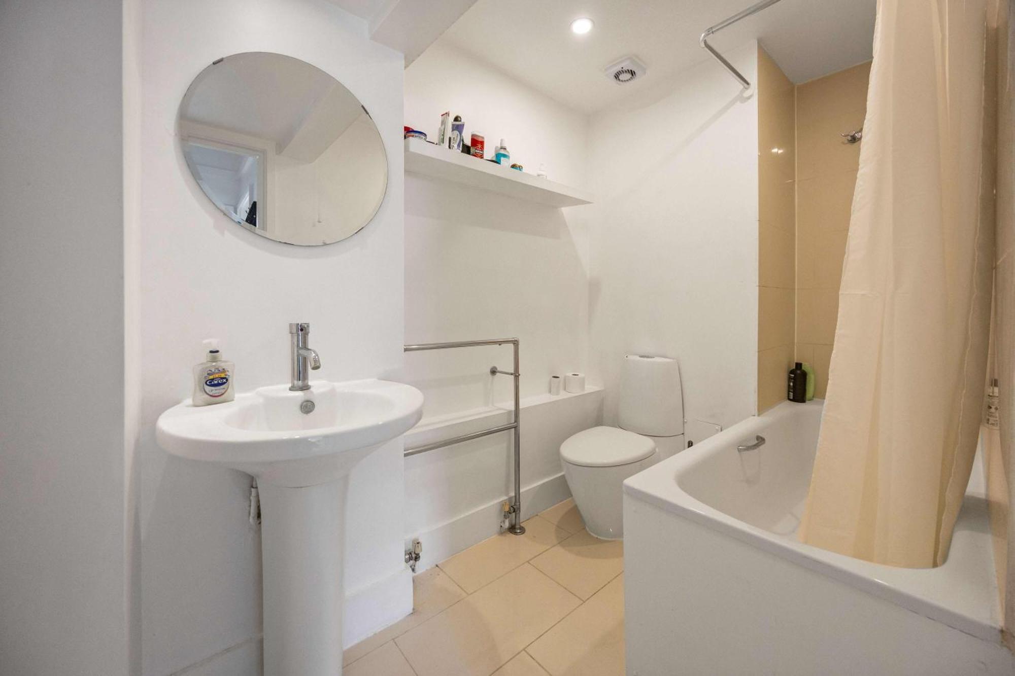Belsize Park Apartment