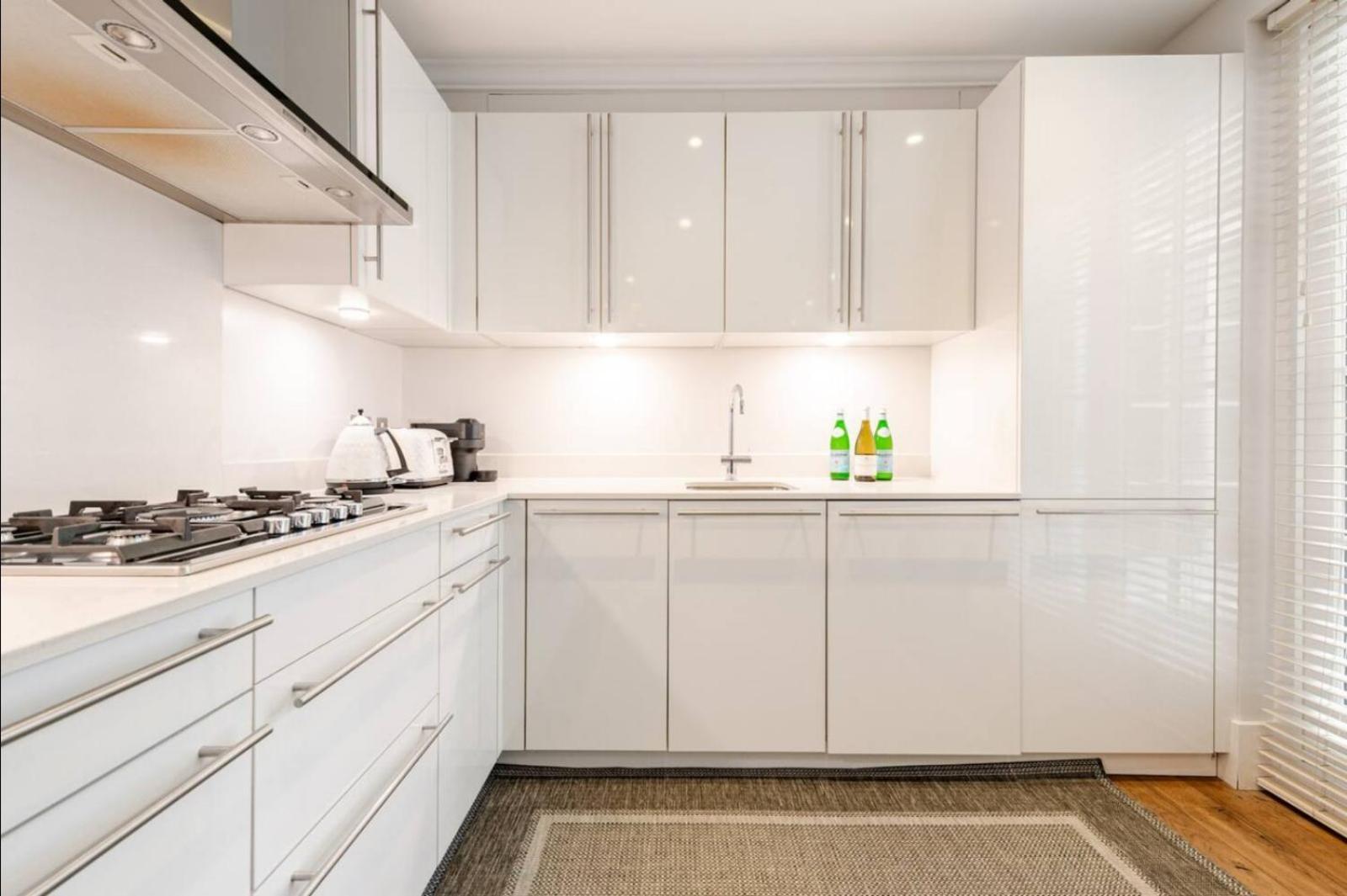 Super Lux 3 Bed By Mayfair