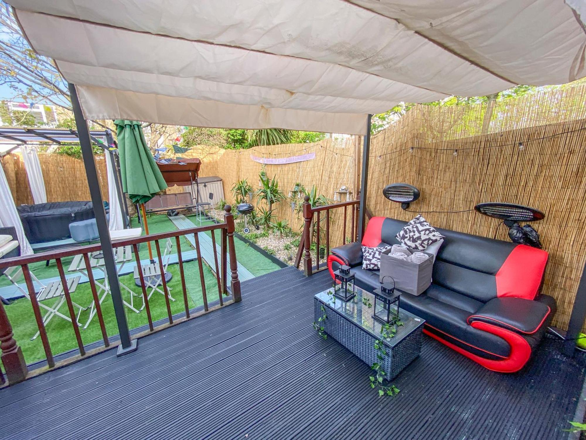 Relaxhaus! 3br Garden Retreat With 2 Saunas, Hot Tub And Cinema * London