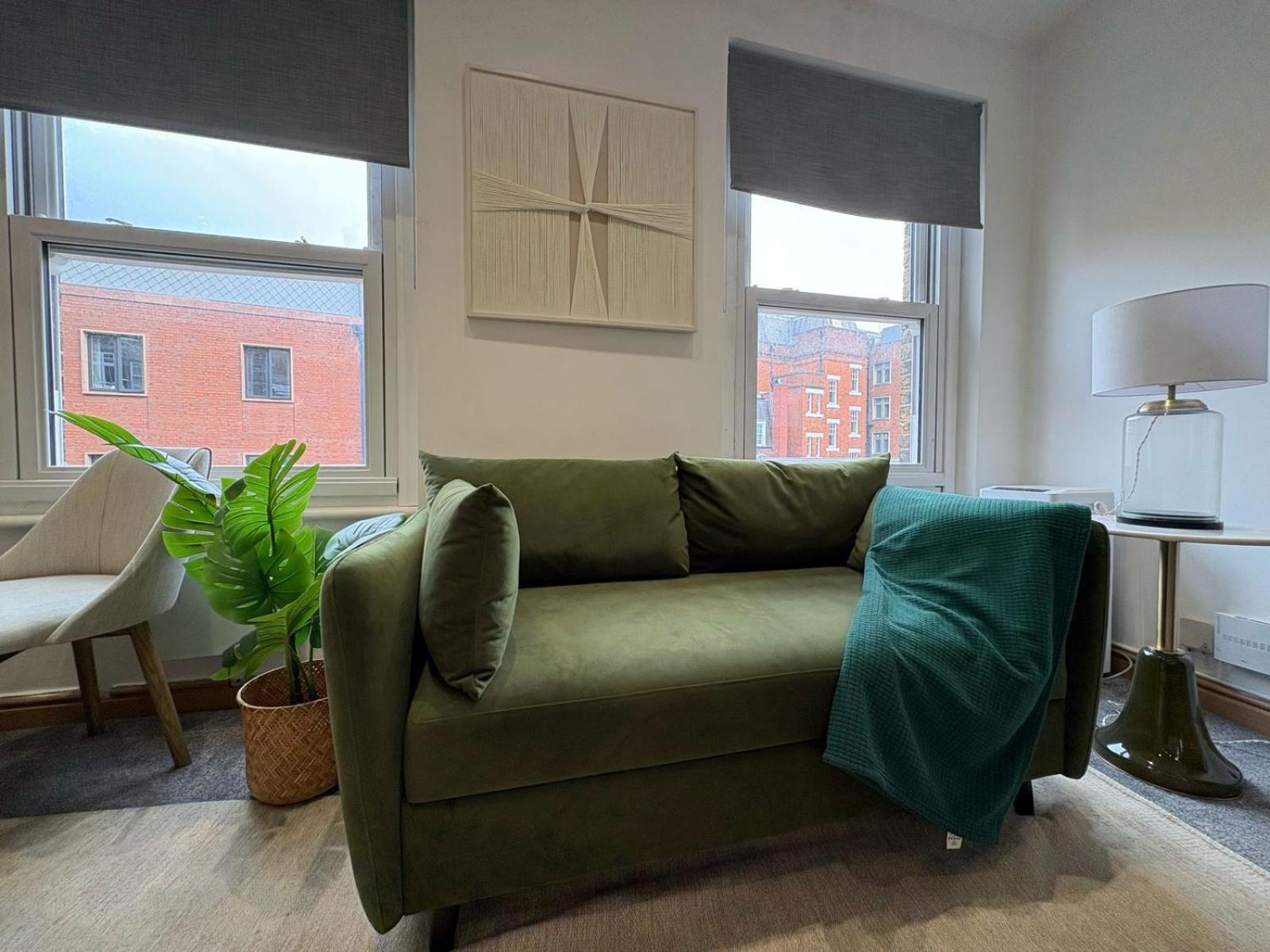 Estatesmen Mount Street Mayfair Flat Apartment London