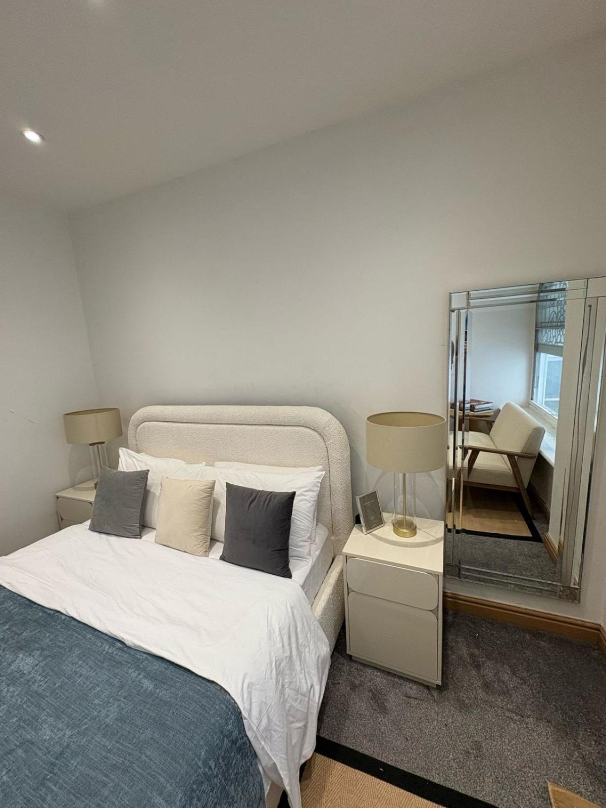 Estatesmen Mount Street Mayfair Flat