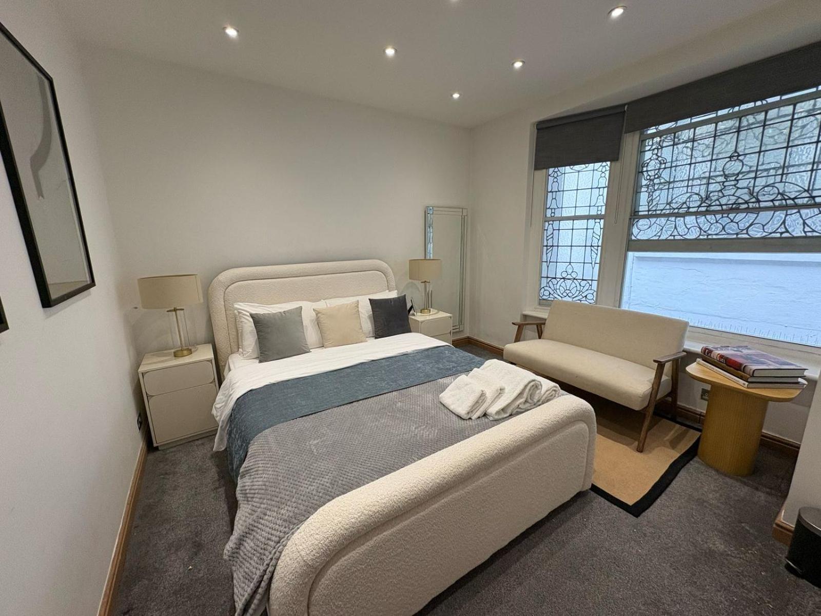 Estatesmen Mount Street Mayfair Flat