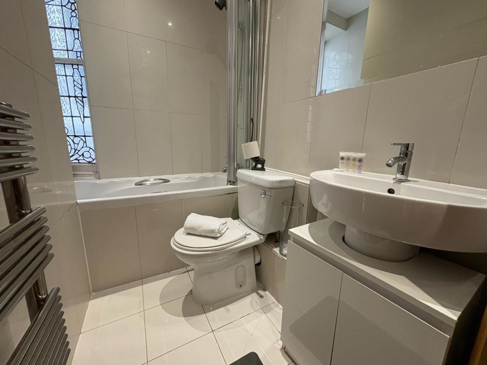 Estatesmen Mount Street Mayfair Flat * London