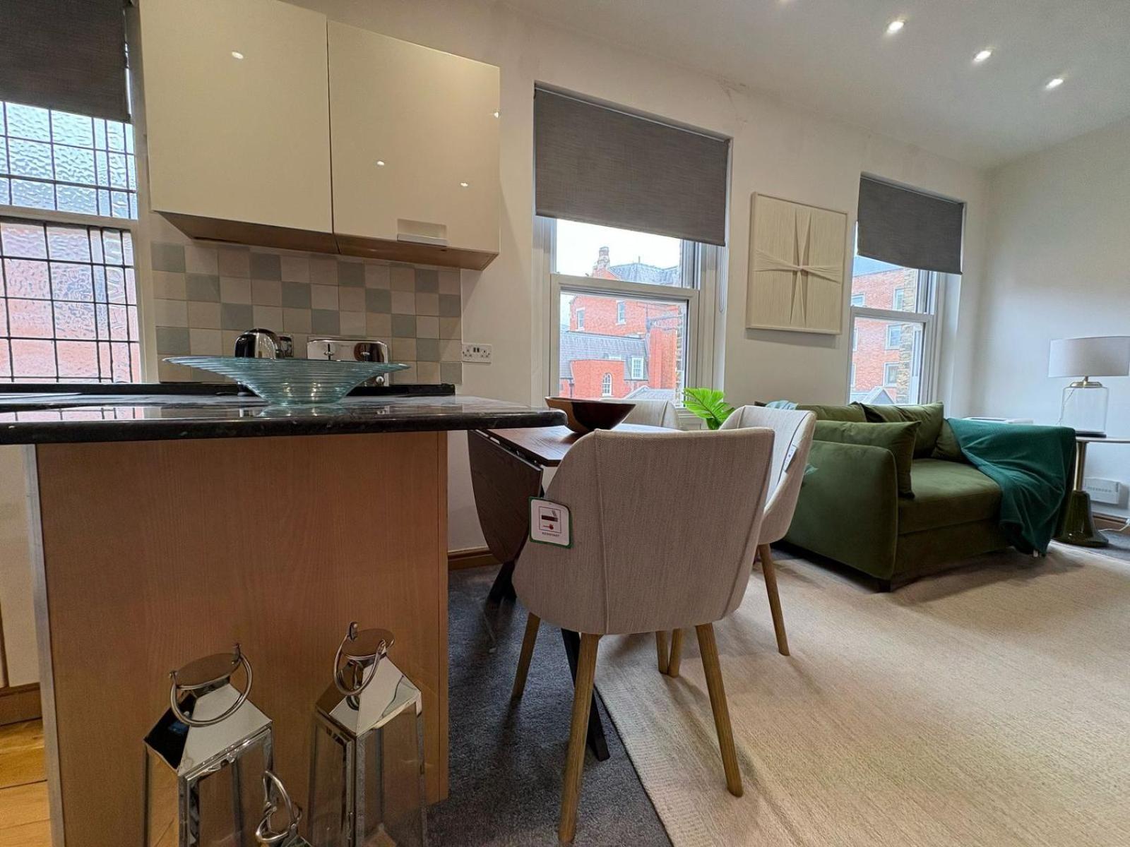Estatesmen Mount Street Mayfair Flat *
