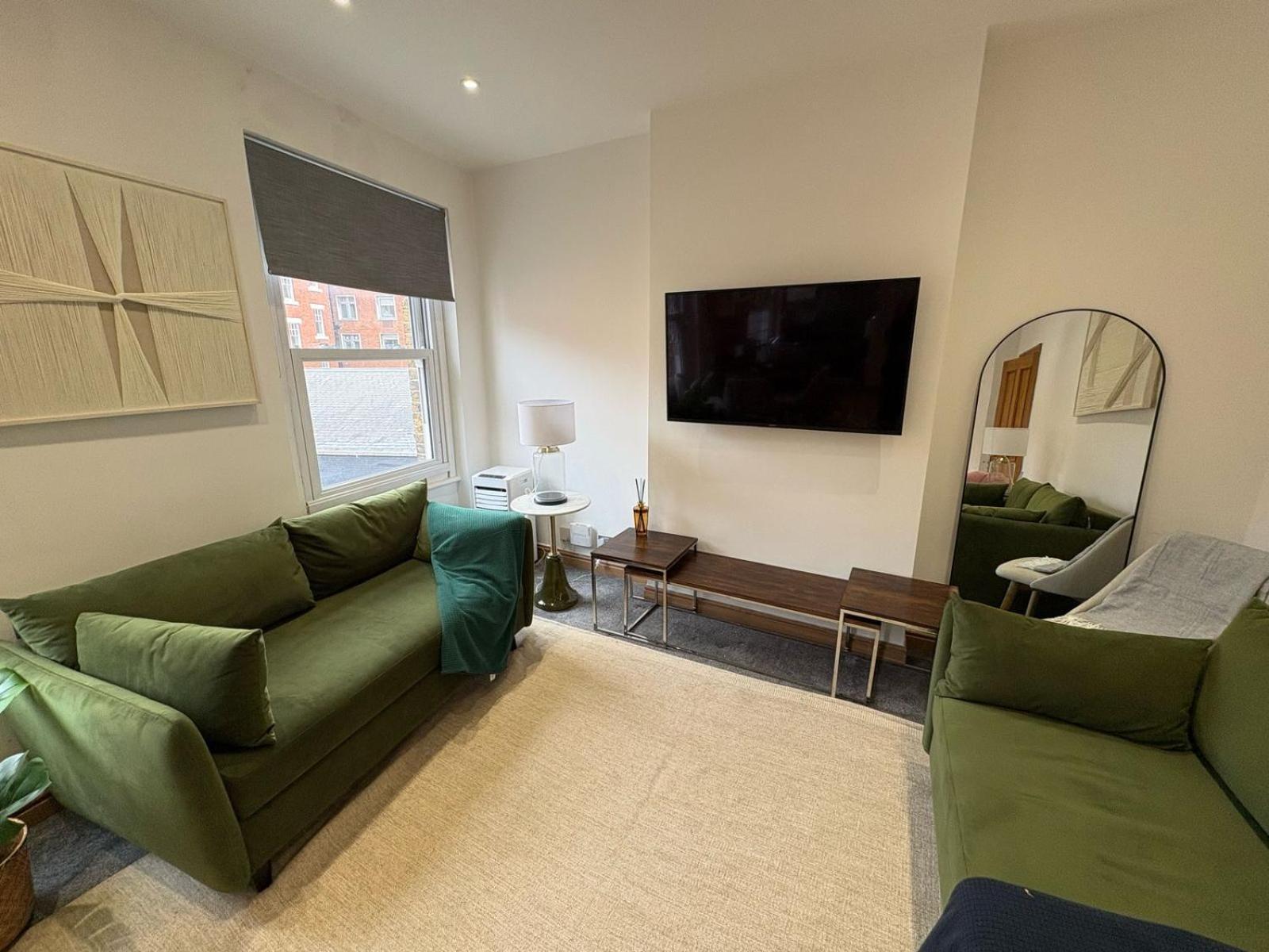 Estatesmen Mount Street Mayfair Flat Apartment London